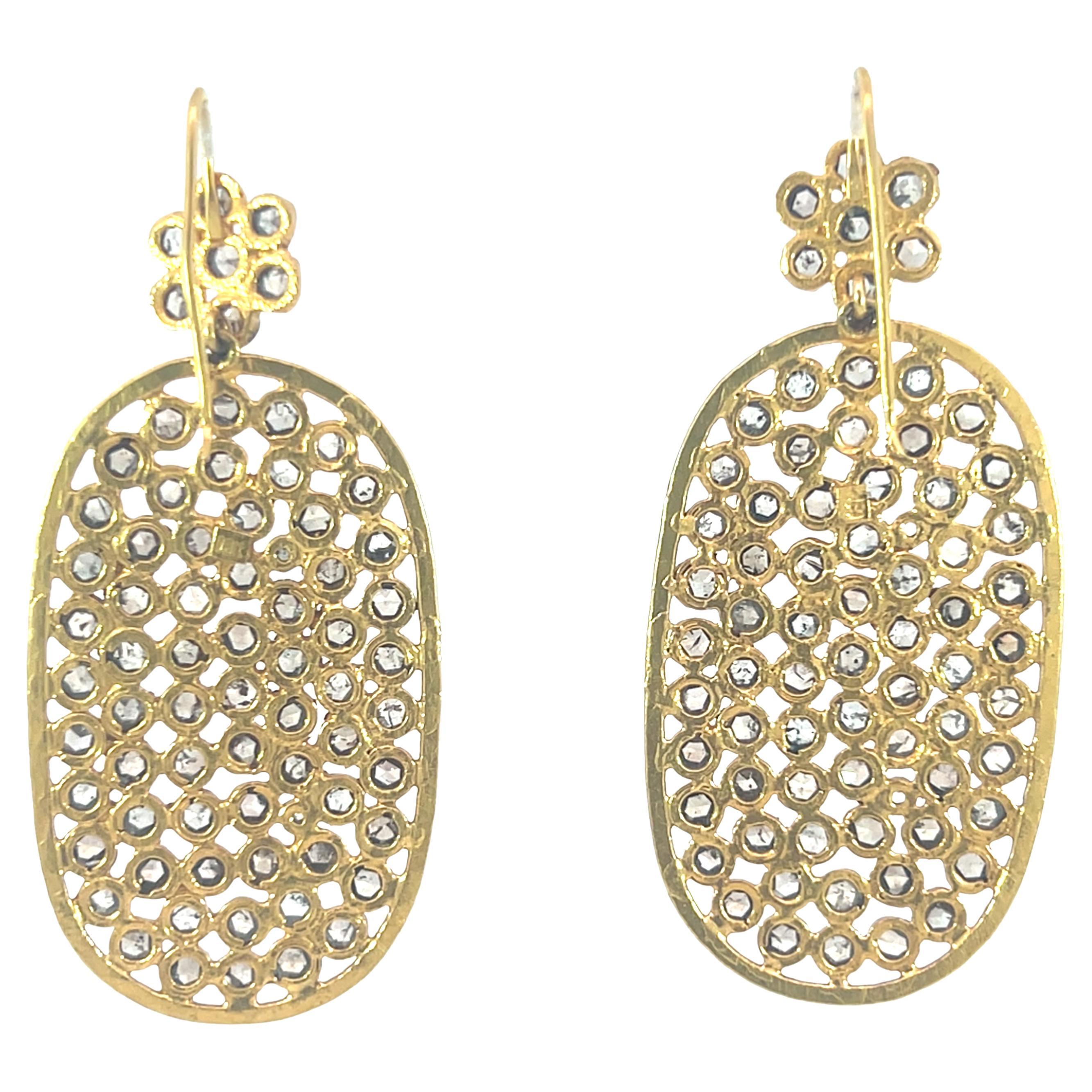 Donna Bellissimo paio di orecchini in oro 18Kt e argento con diamanti in vendita