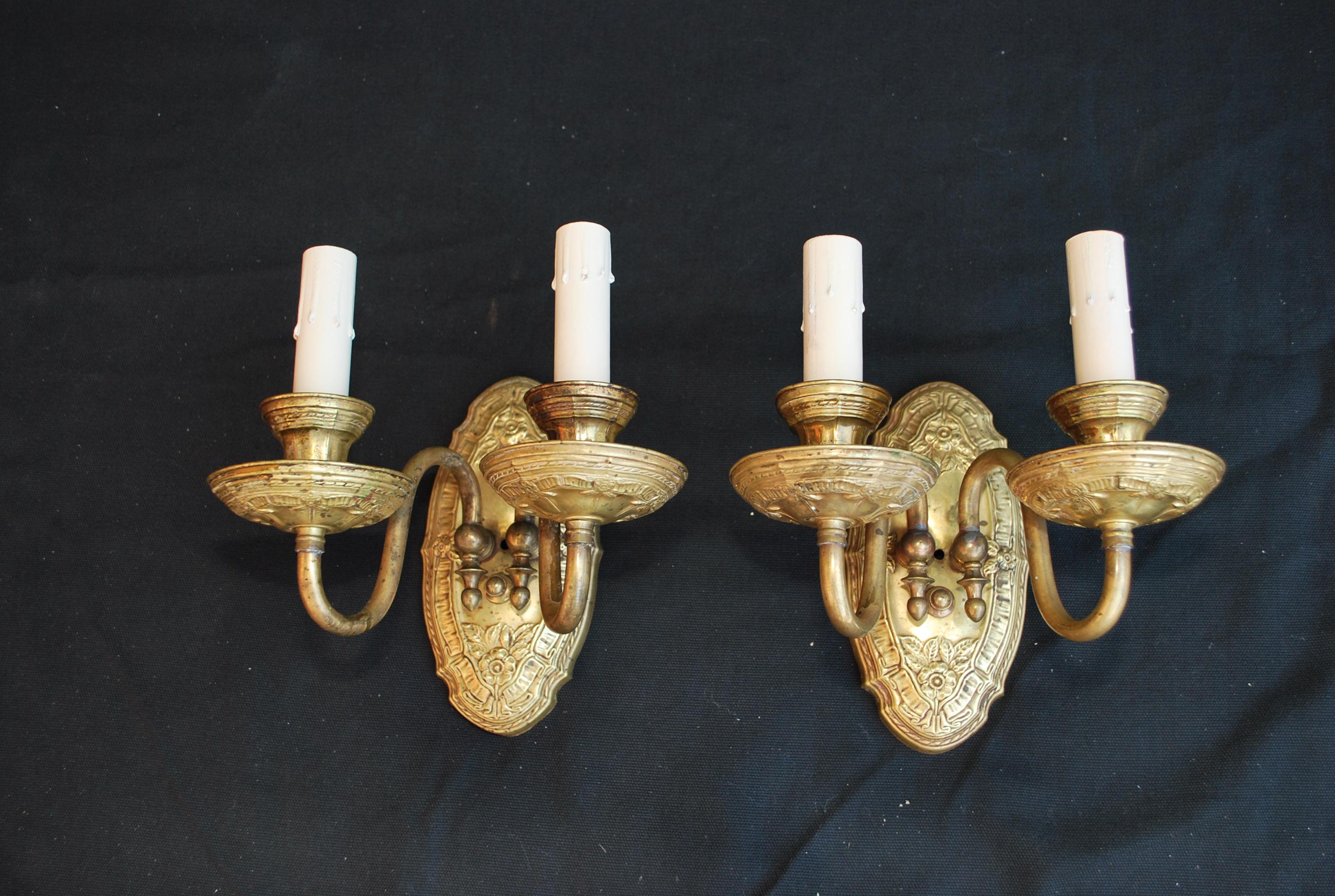 Beautiful Pair of 1920s Brass Sconces In Good Condition For Sale In Los Angeles, CA