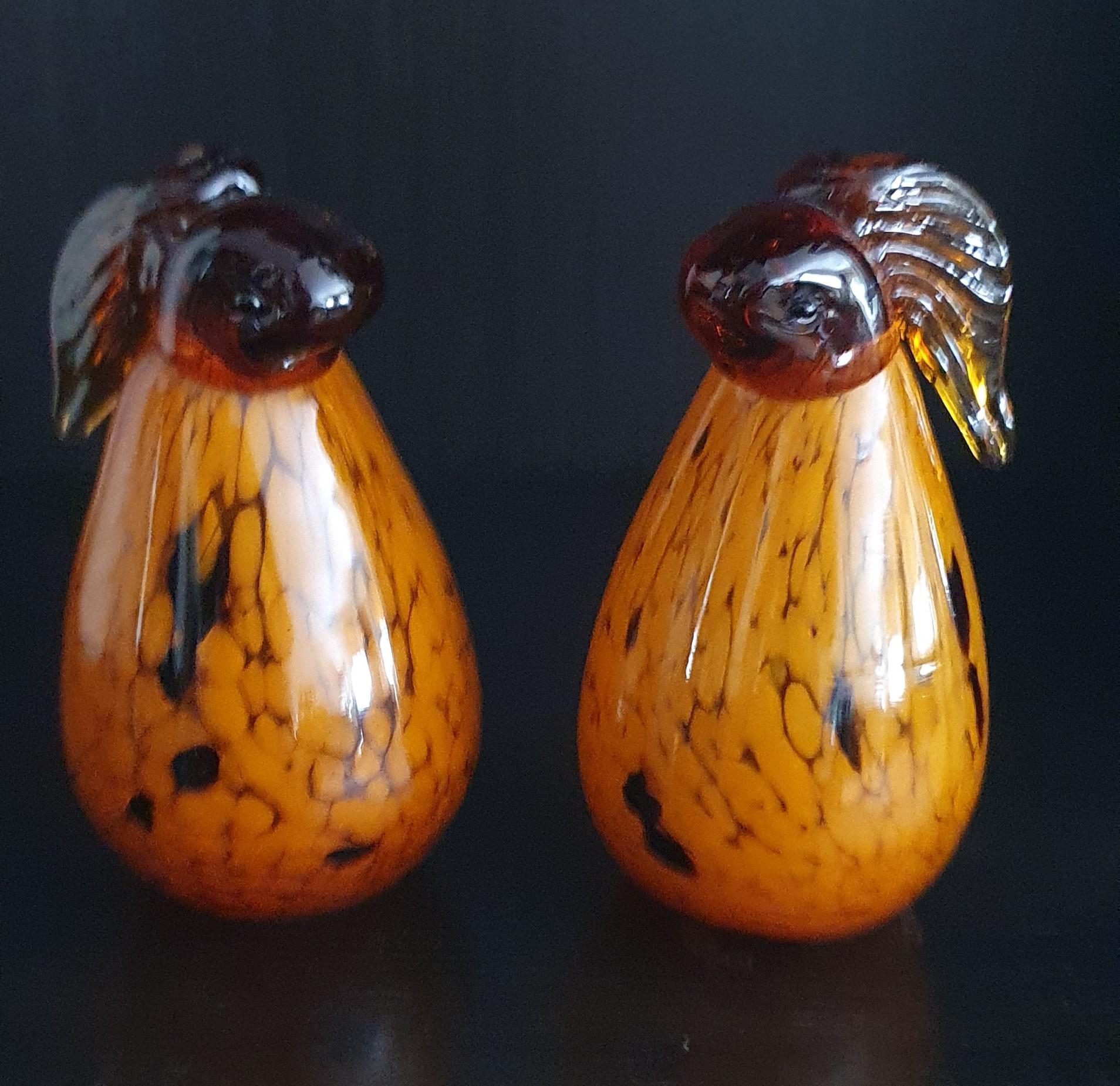 Bellissima coppia di coniglietti in vetro di Murano degli anni '50 in vetro ambra e vetro latteo in vendita 2