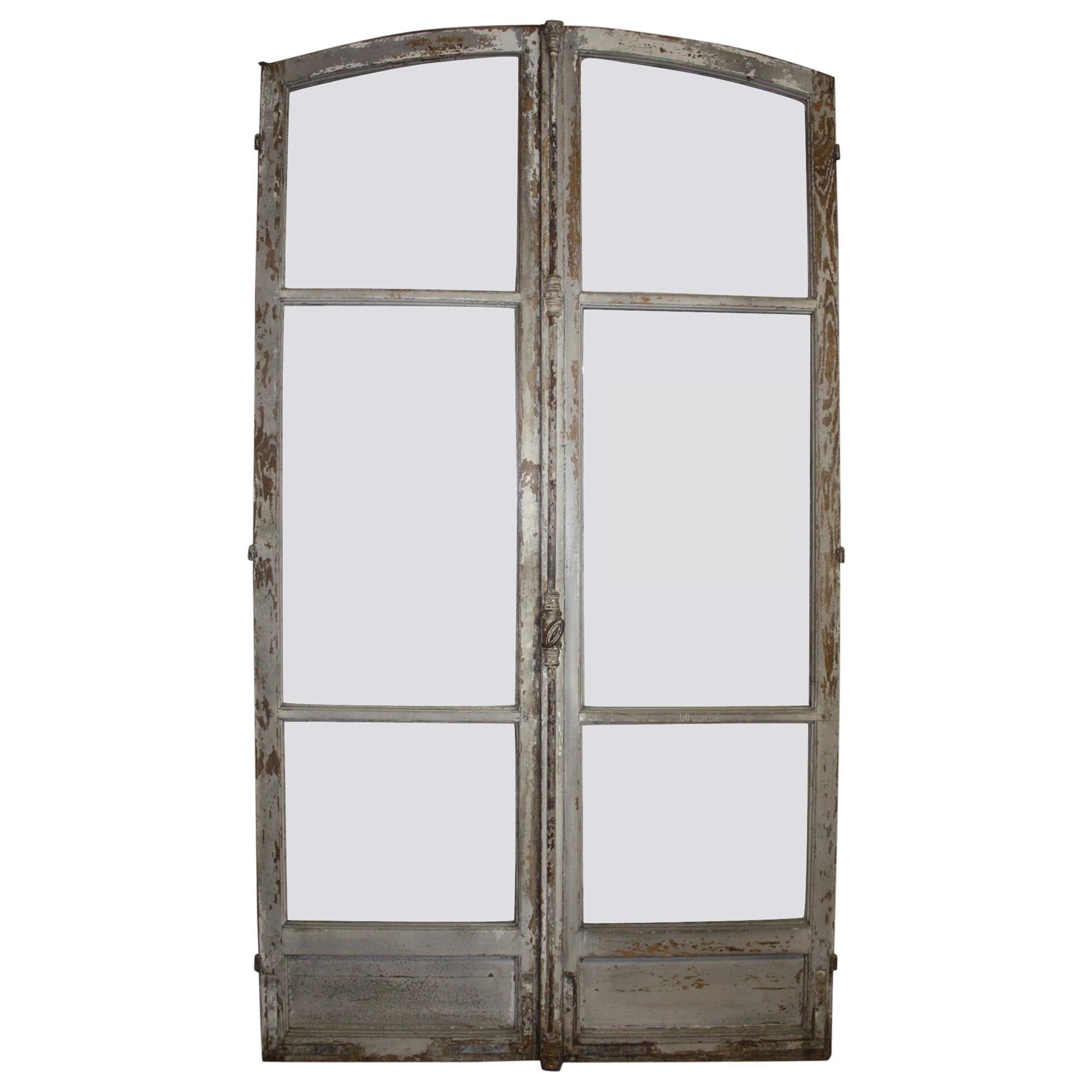 Beautiful Pair of 19th Century French Doors For Sale