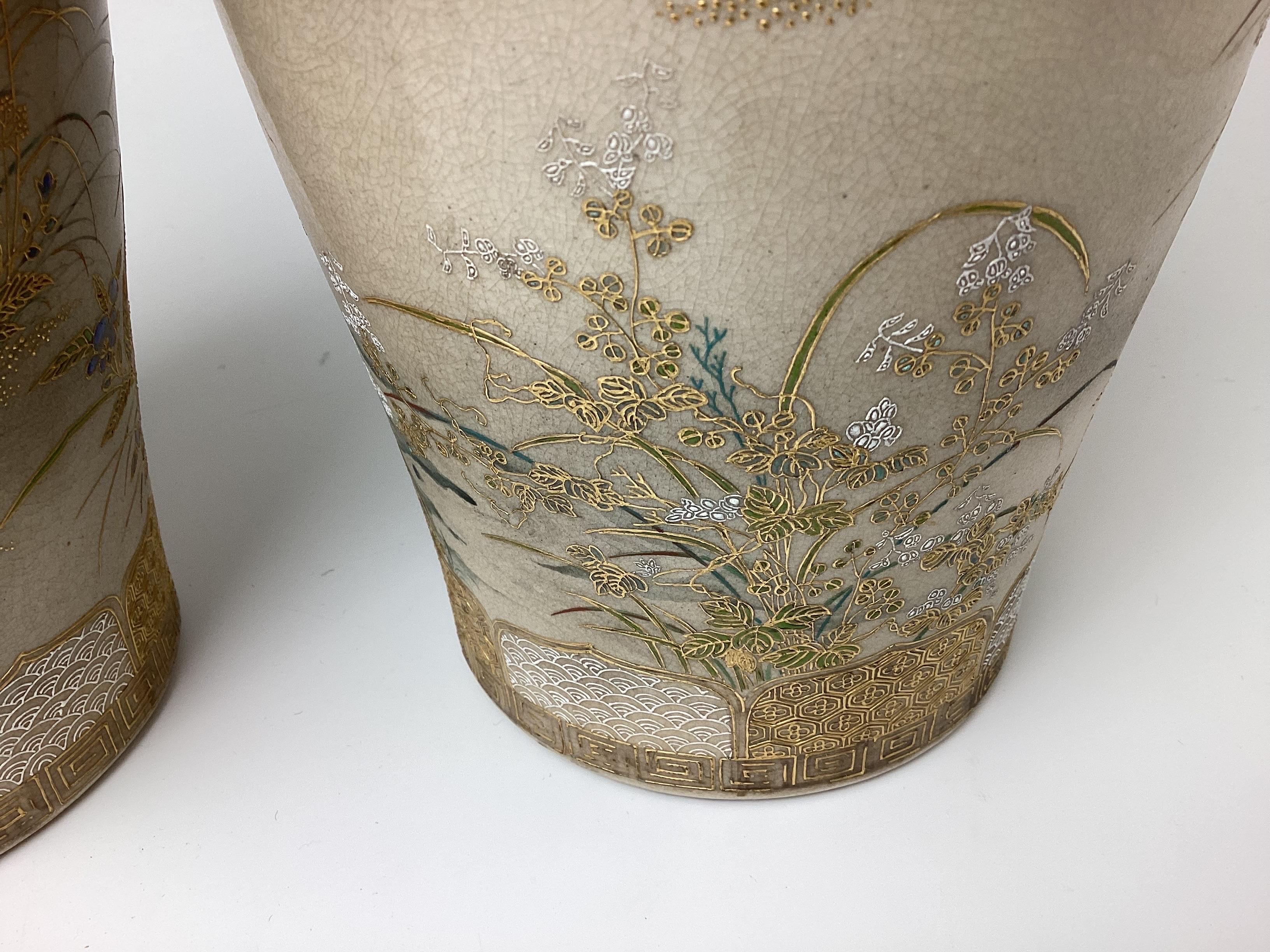 Beautiful Pair of 19th Century Japanese Satsuma Vases, Meiji Period 4