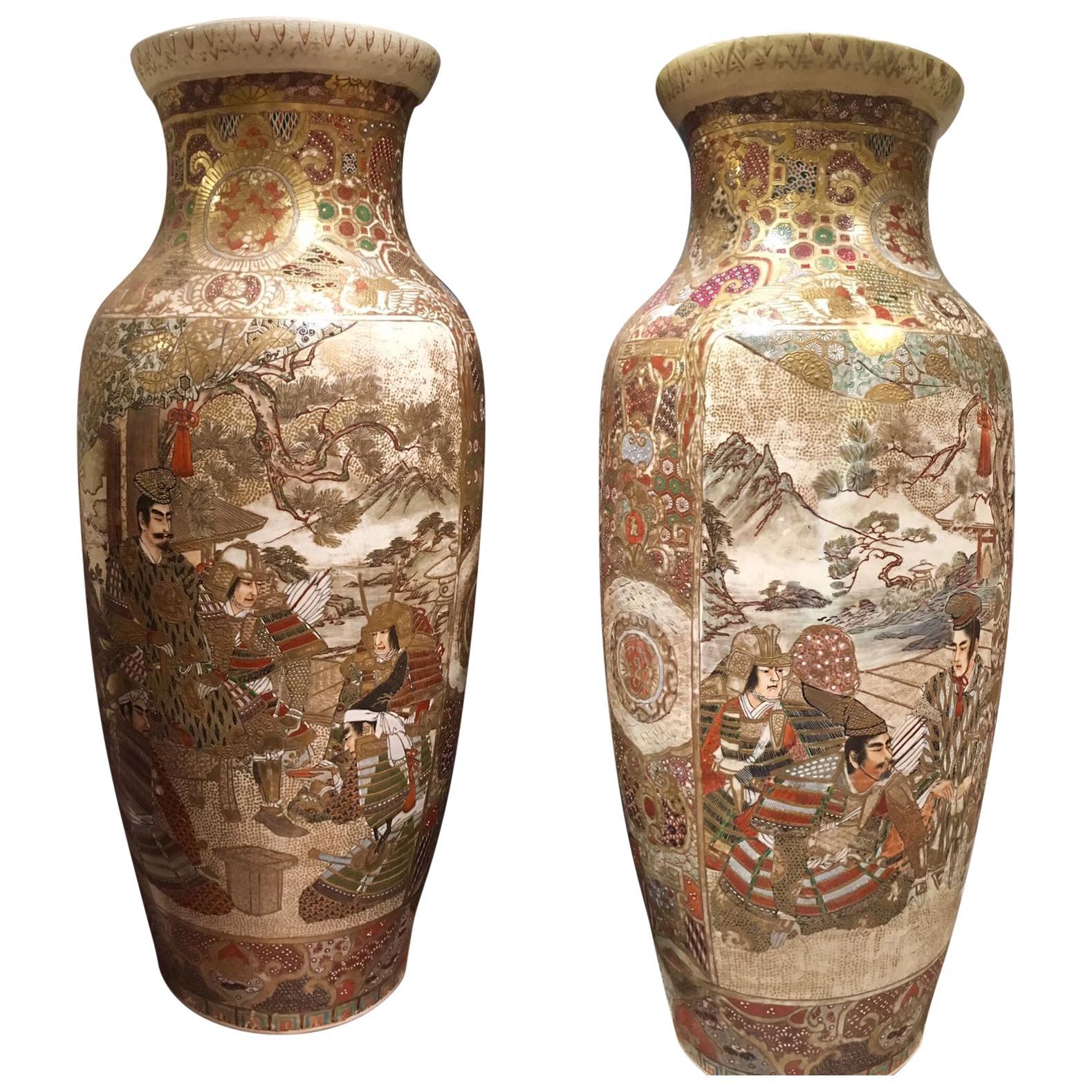 Beautiful Pair of 19th Century Japanese Satsuma Vases, Meiji Period