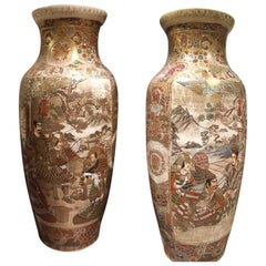 Beautiful Pair of 19th Century Japanese Satsuma Vases, Meiji Period