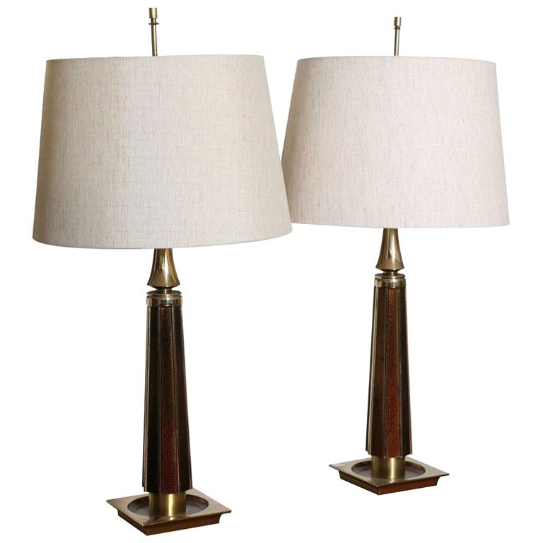 Beautiful  Pair of 70's Enamelled  Lamps For Sale