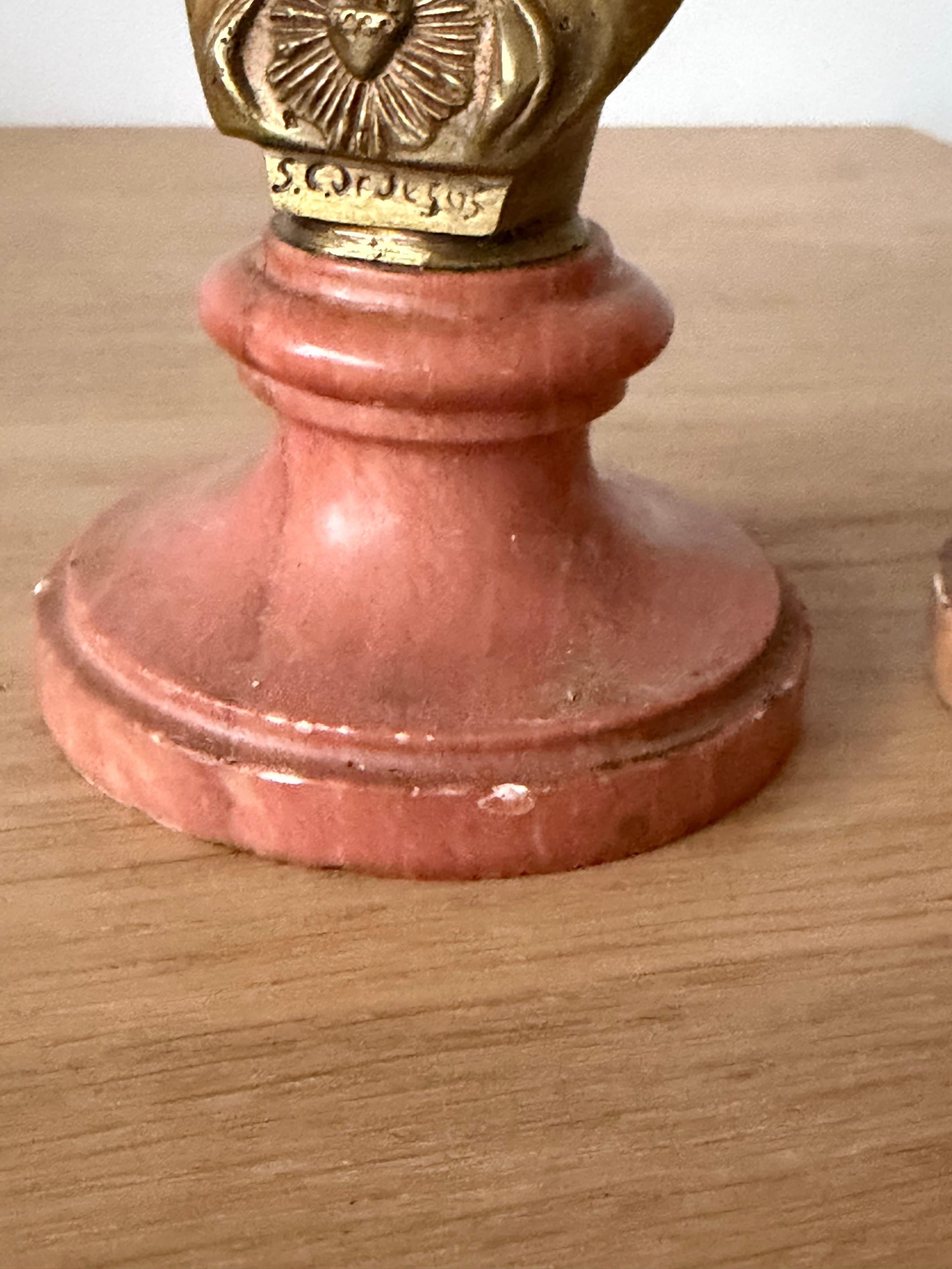 Paire de bustes de Jésus et Marie en bronze antique et marbre en vente 6