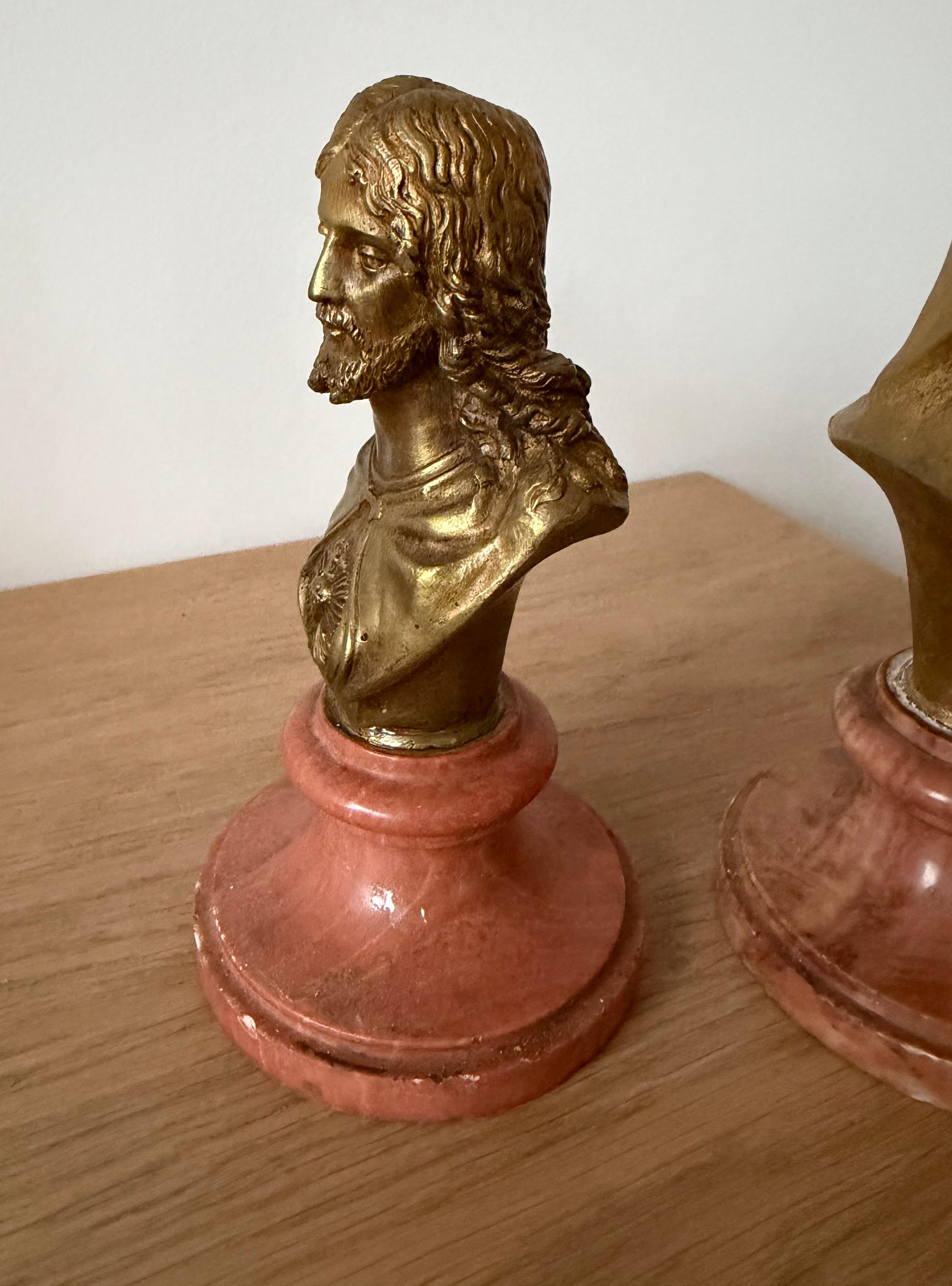 Bronze Paire de bustes de Jésus et Marie en bronze antique et marbre en vente