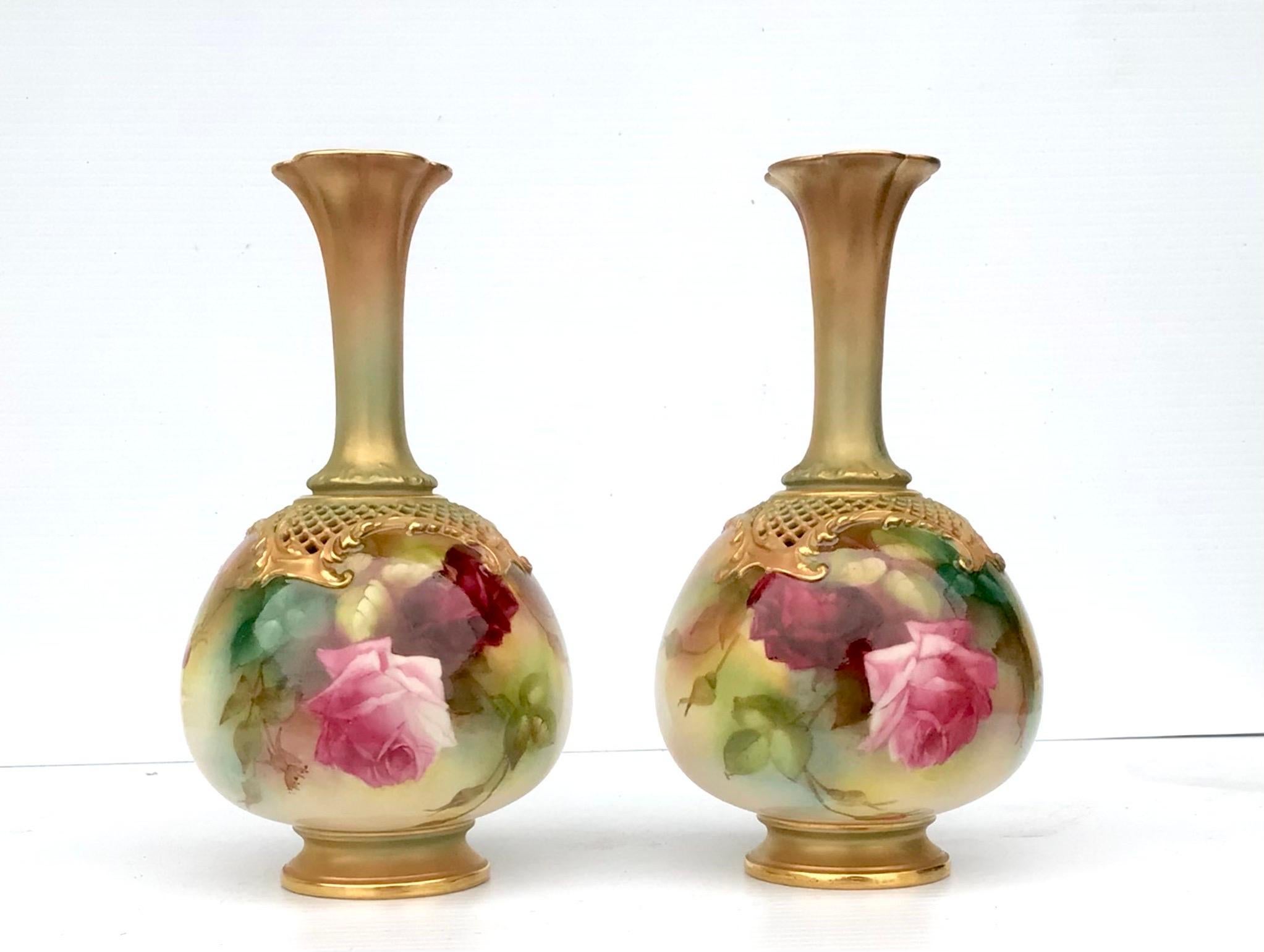 Early 20th Century Beautiful Pair of Antique Royal Worcester Rose Painted Vases For Sale