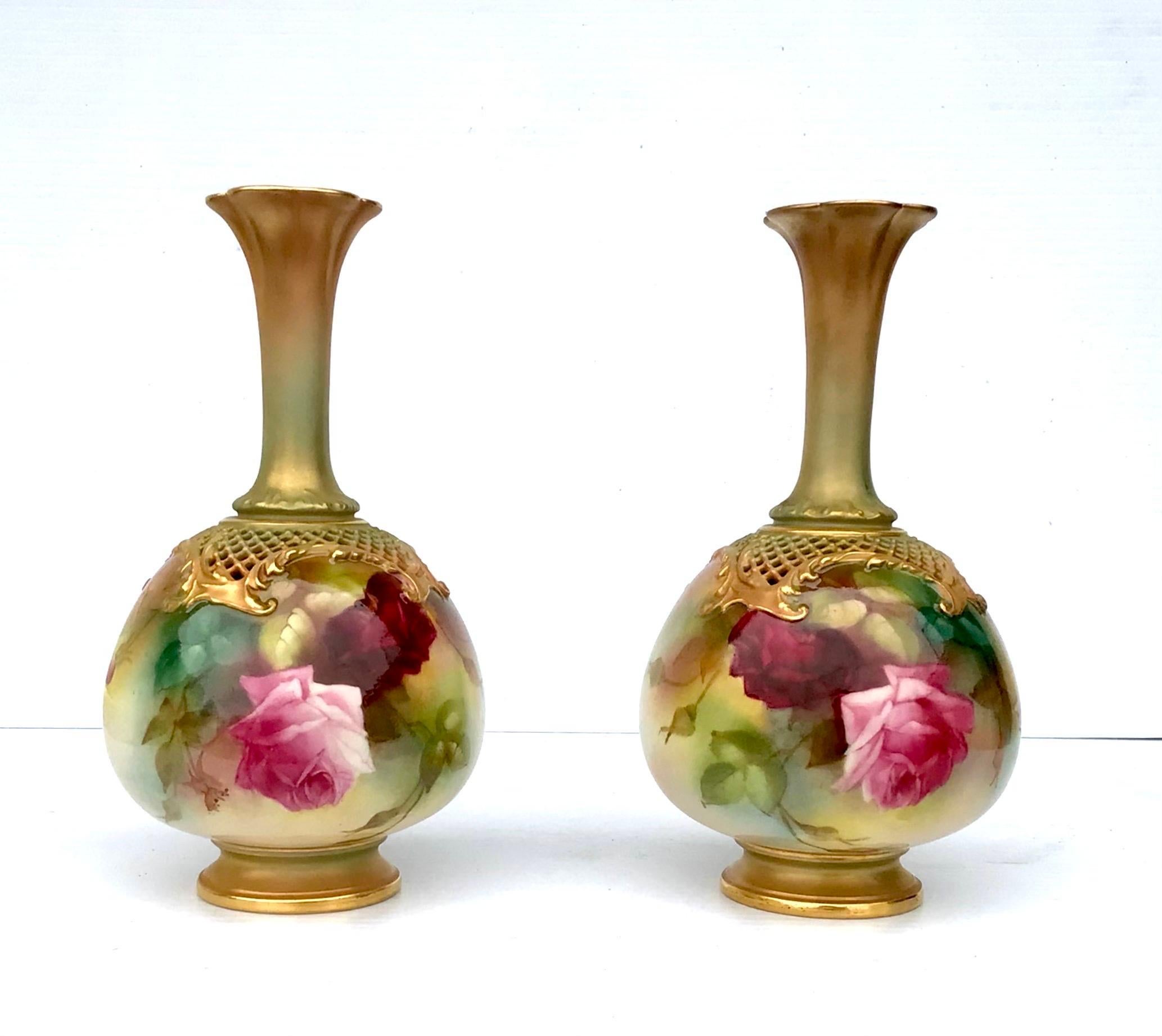 Beautiful Pair of Antique Royal Worcester Rose Painted Vases For Sale 2