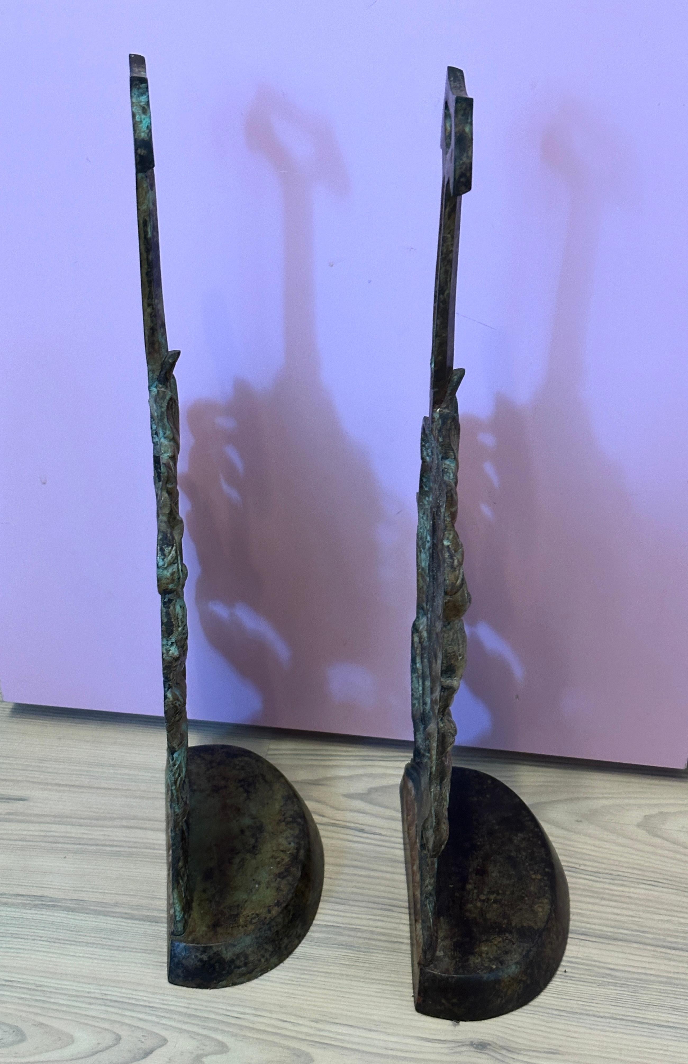 Magnifique paire de butoirs de porte en fonte, objet décoratif, 20ème siècle en vente 8