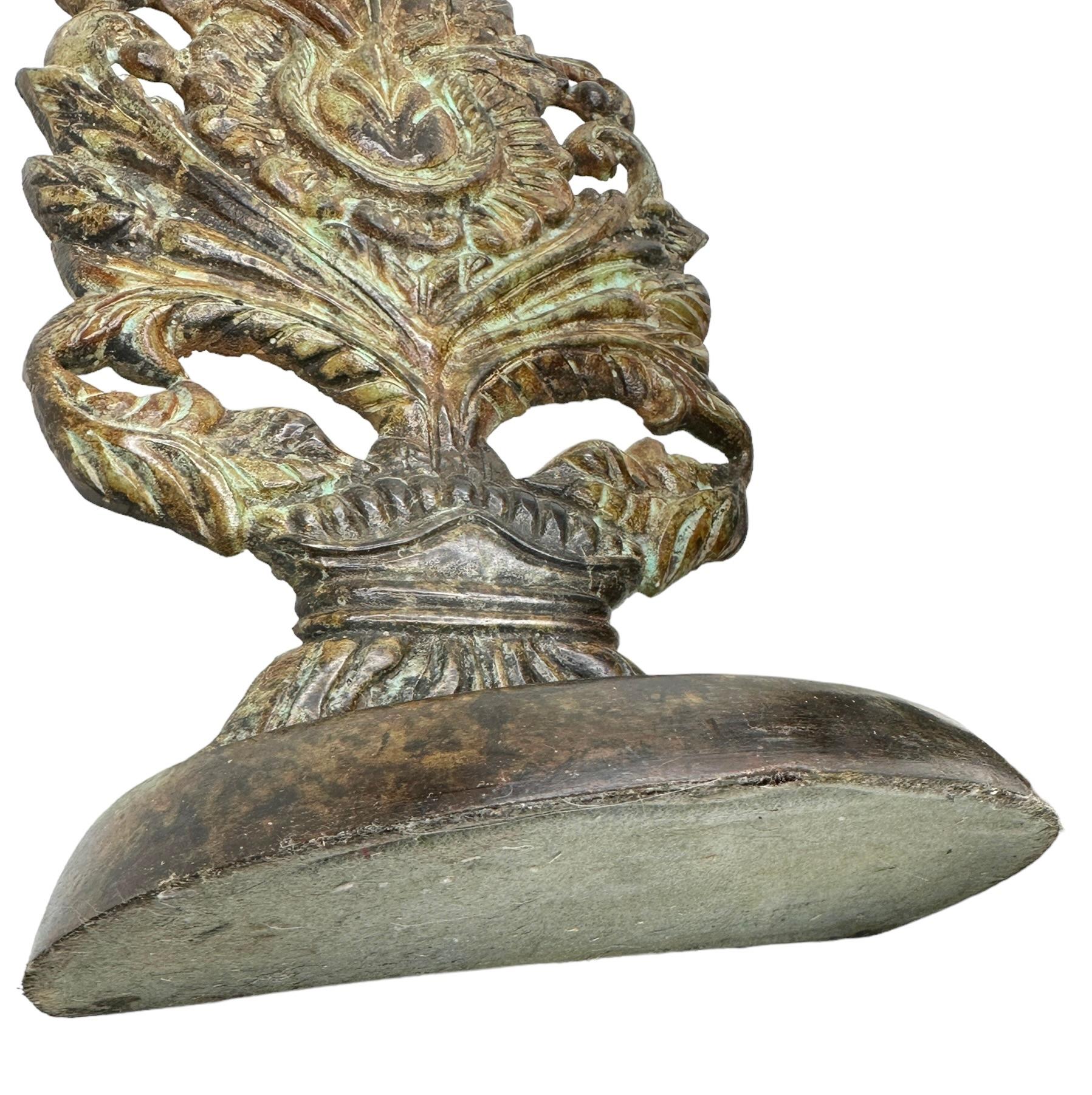 20ième siècle Magnifique paire de butoirs de porte en fonte, objet décoratif, 20ème siècle en vente