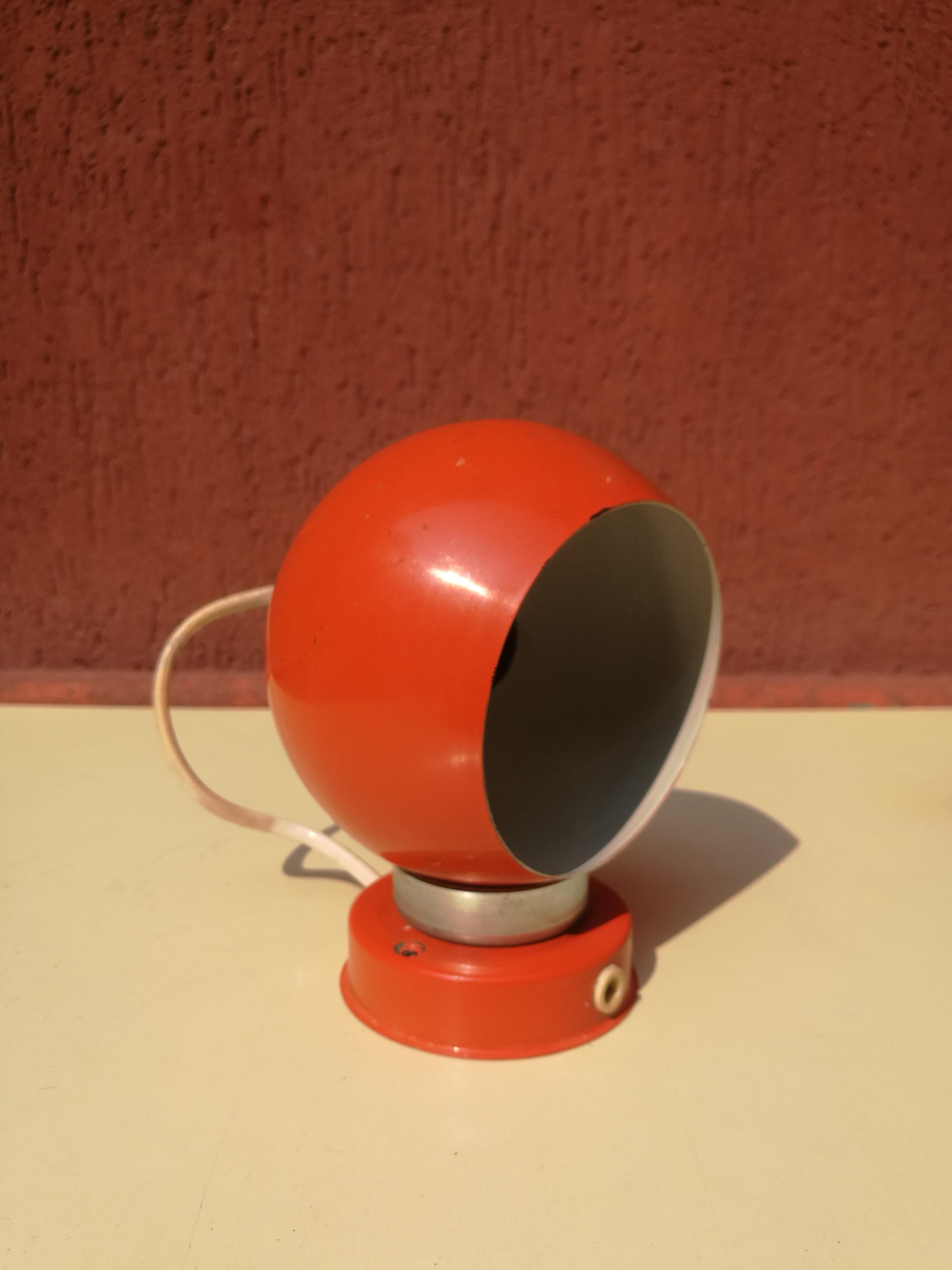 Space Age Beautiful Pair of Circel Wall Lamp in Metal Orange White by Reggiani, Italy 1970