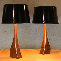 Schönes Paar moderner dänischer biomorpher Teakholzlampen von Johannes Aasbjerg