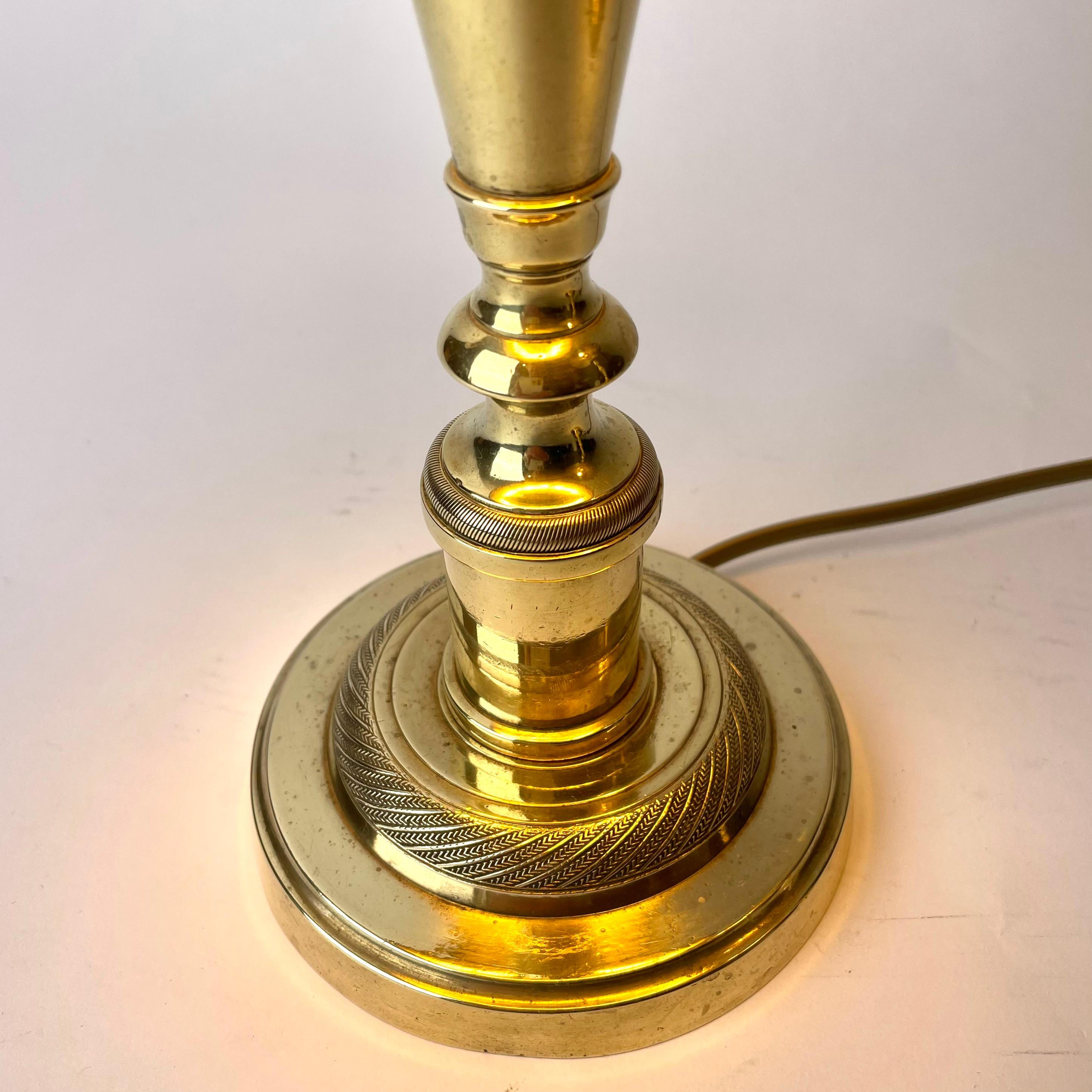 Début du XIXe siècle Magnifique paire de lampes de table Empire, chandeliers d'origine des années 1820 en vente