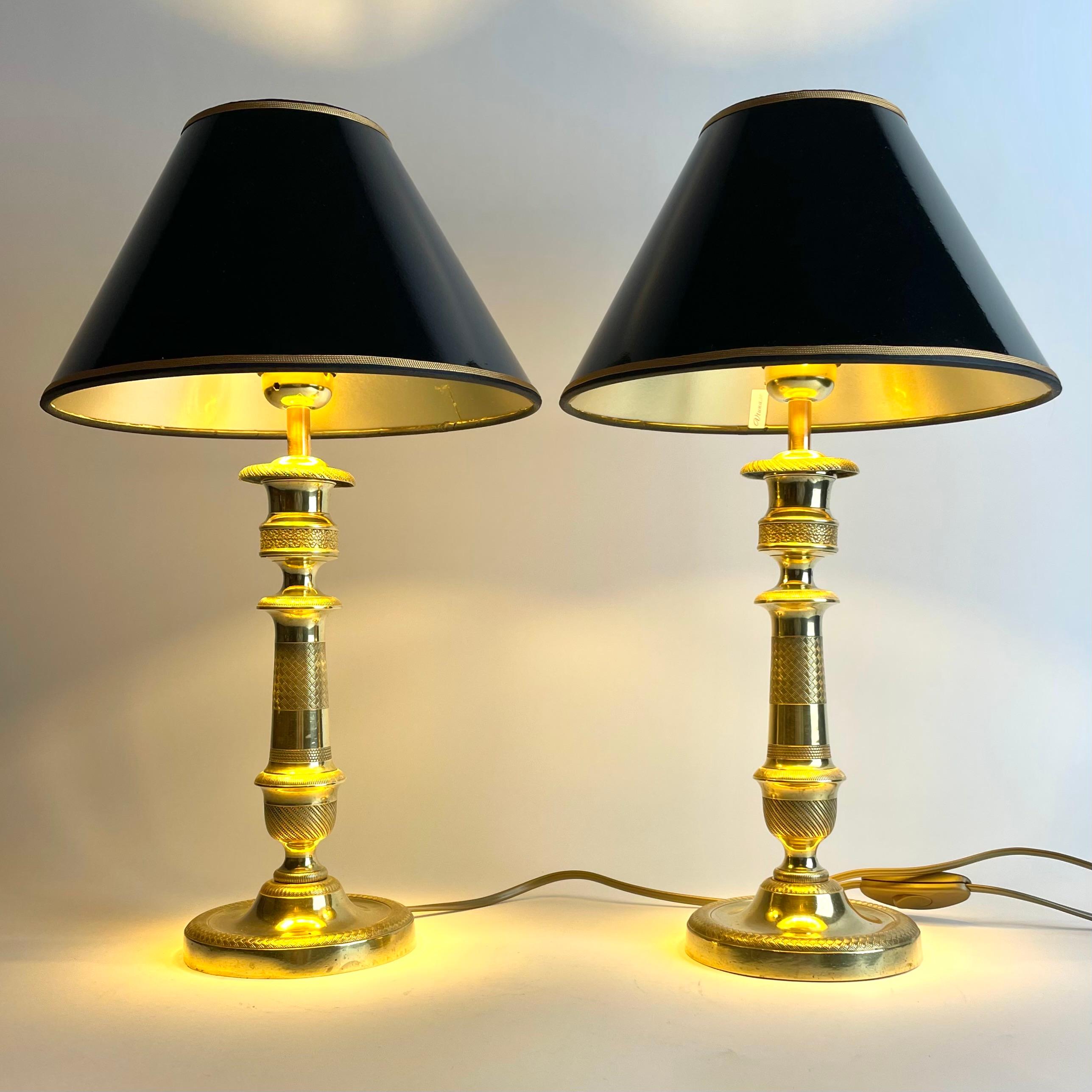 Hermoso par de Lámparas de Mesa Imperio, originalmente candelabros de la década de 1820 en venta 1