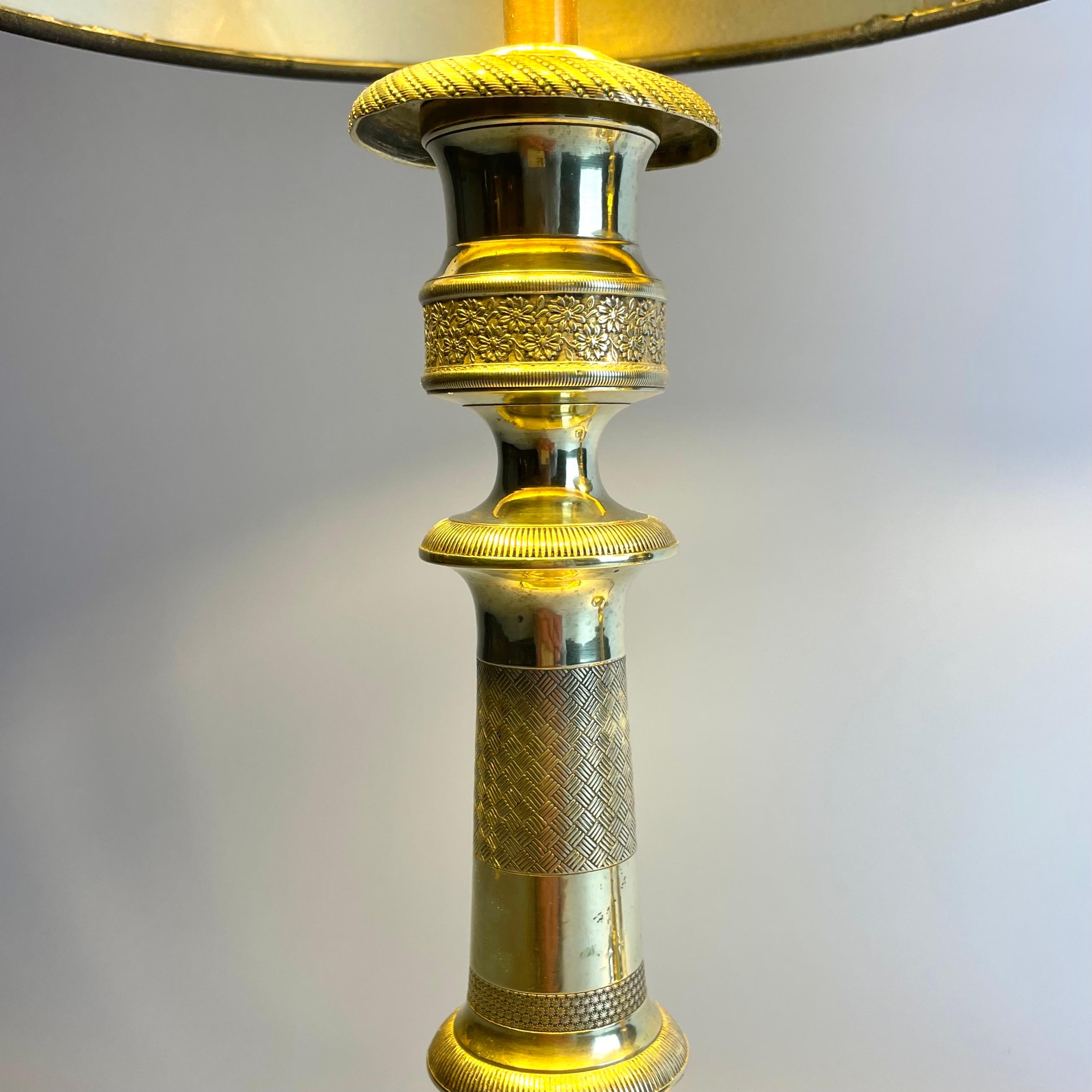 Hermoso par de Lámparas de Mesa Imperio, originalmente candelabros de la década de 1820 en venta 3