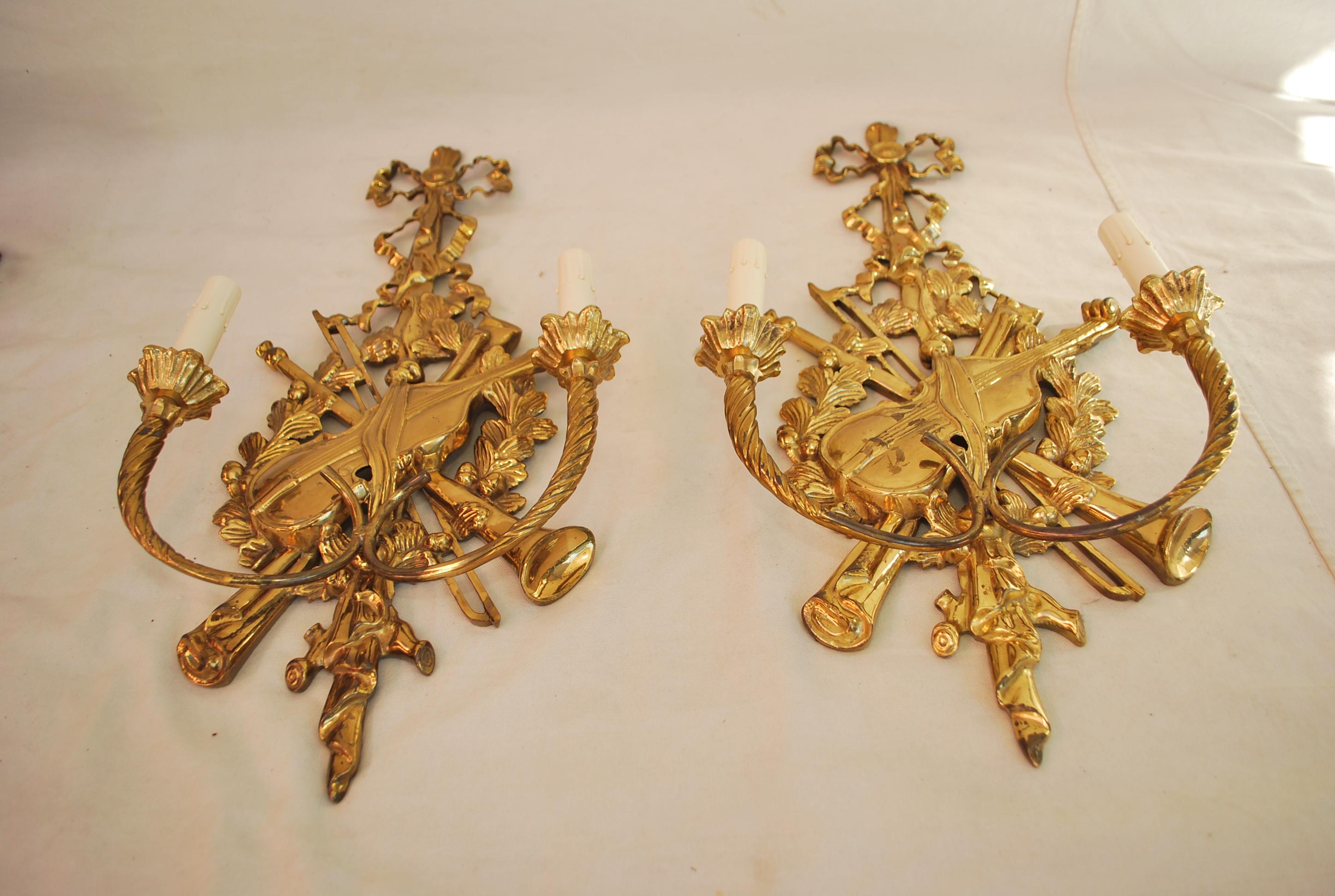Brass Beautiful Pair of French brass sconces For Sale