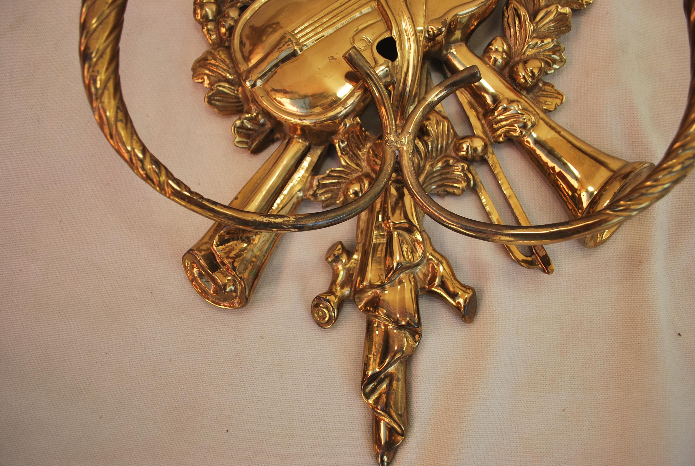 Beautiful Pair of French brass sconces For Sale 4