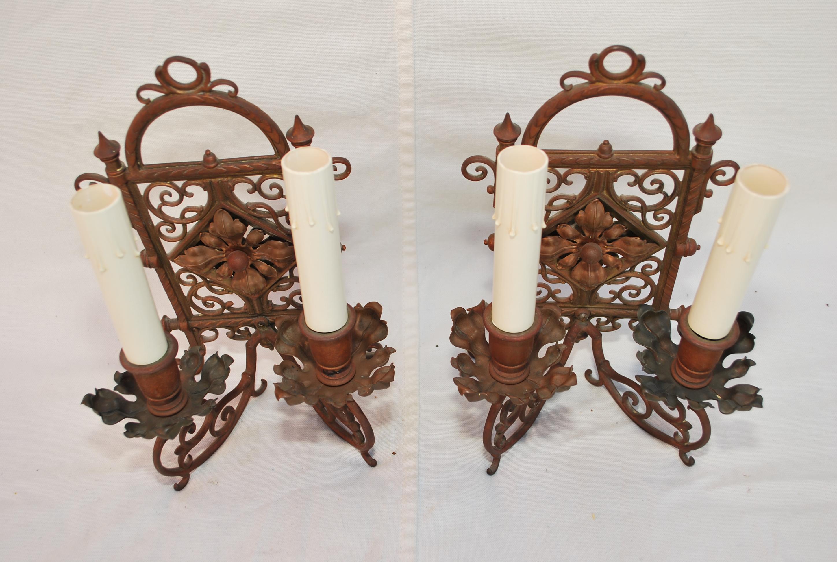 Beautiful pair of French late 19 TH Century bronze sconces For Sale 1