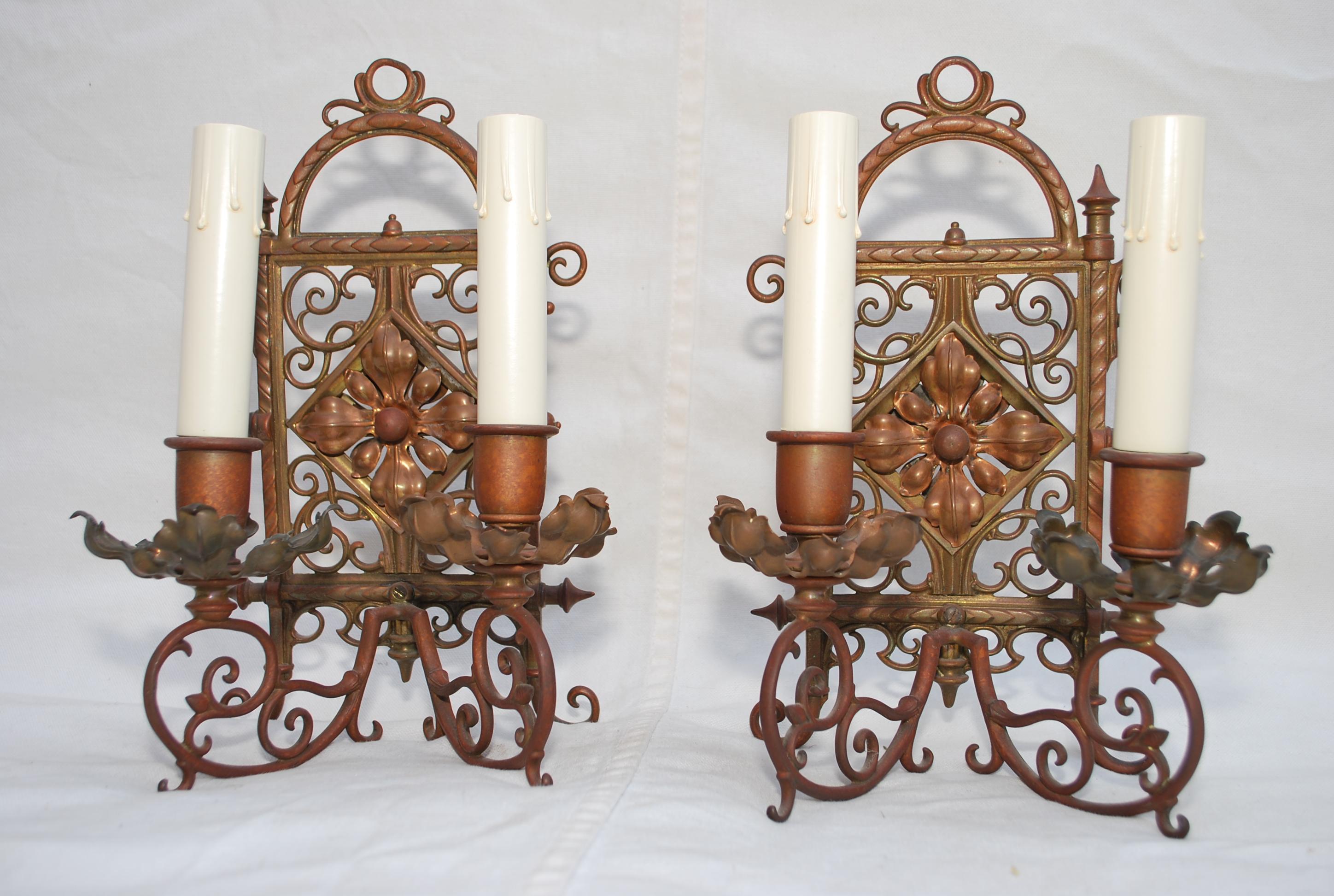 Beautiful pair of French late 19 TH Century bronze sconces For Sale 3