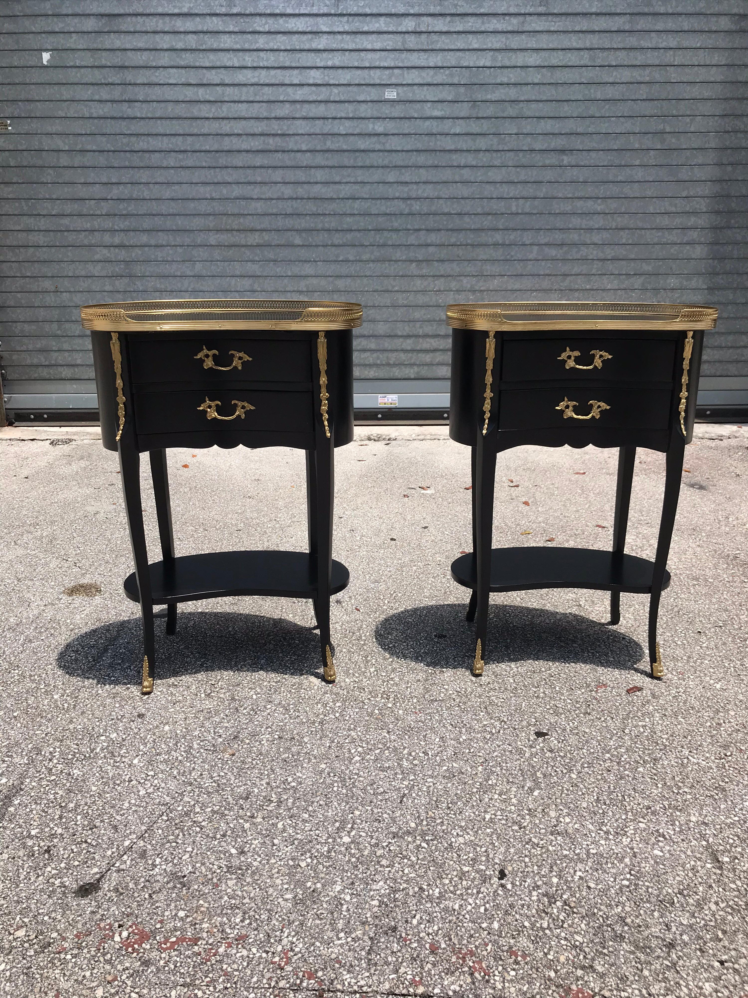 Pair of French Louis XV Side Tables or Accent Table, 1920s For Sale 8