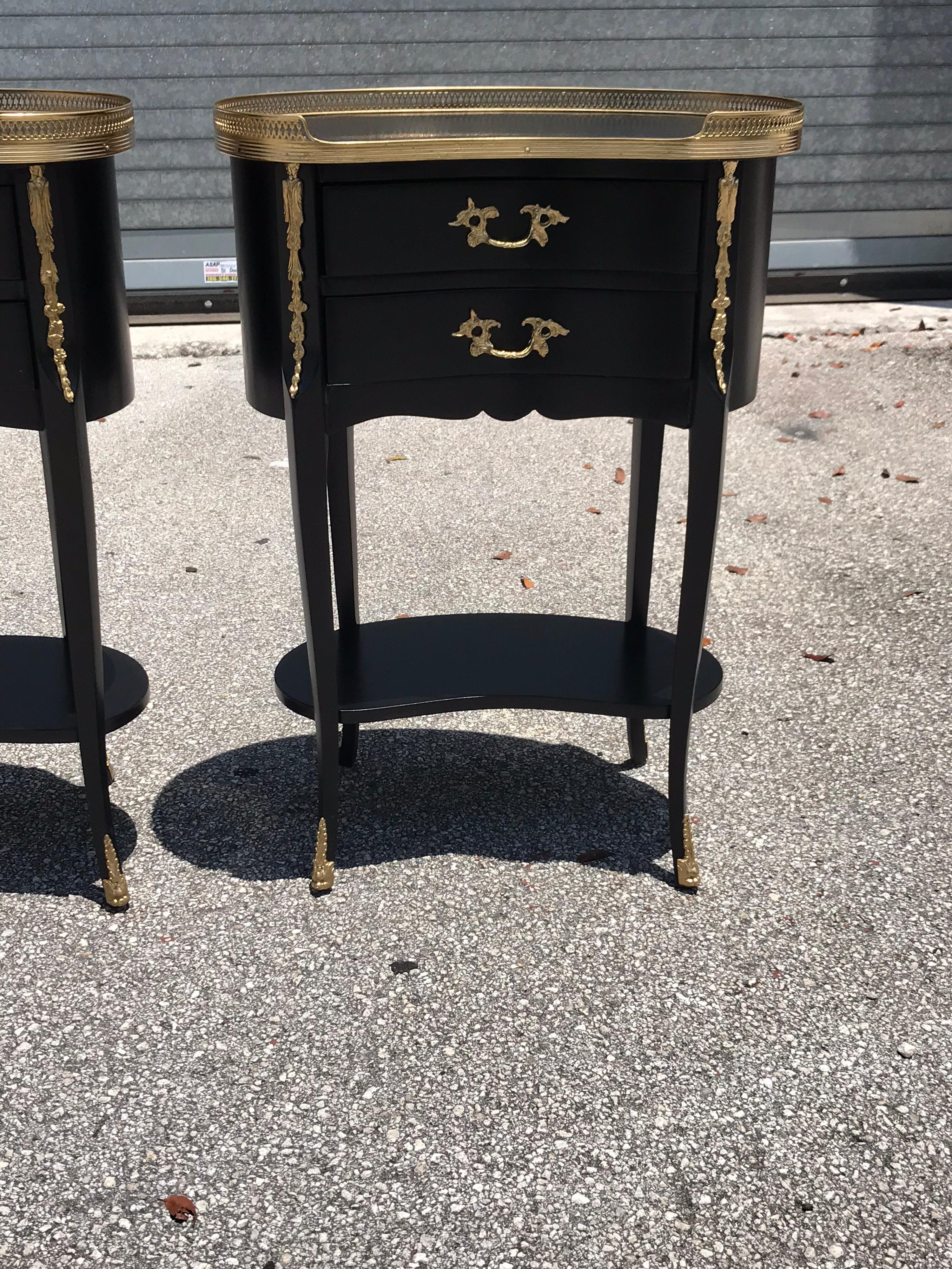  Pair of French Louis XV Side Tables or Accent Table, 1920s For Sale 3