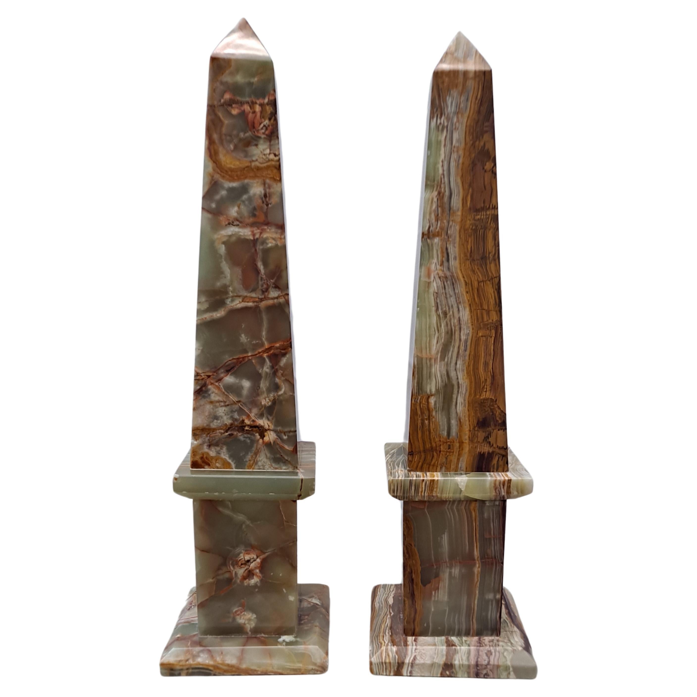 Beautiful Pair of Grand-Tour Style Polished Onyx Obelisks For Sale