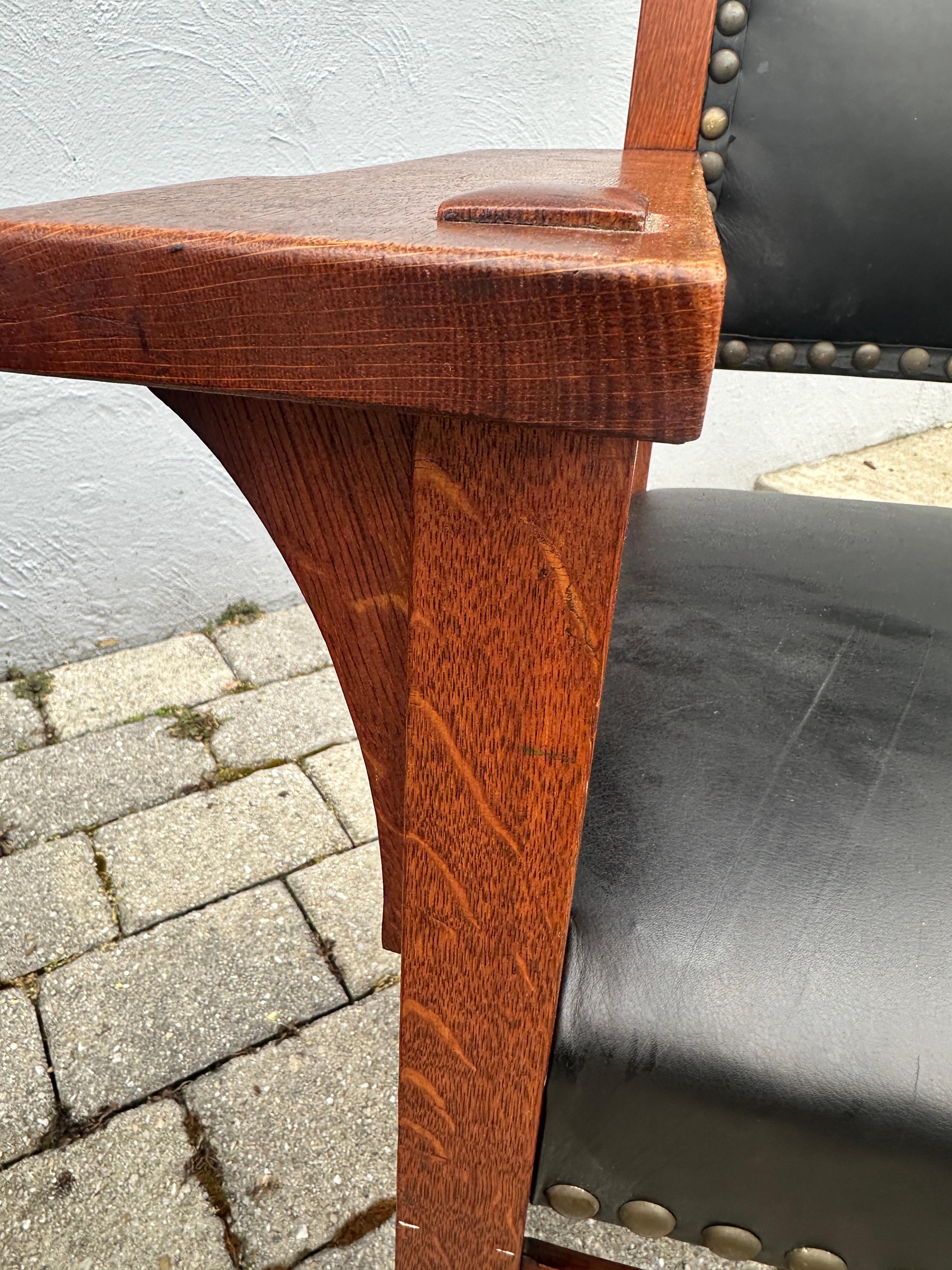 Bellissima COPPIA di  Poltrone da salotto Gustav Stickley del 1901 - W7450 in vendita 6