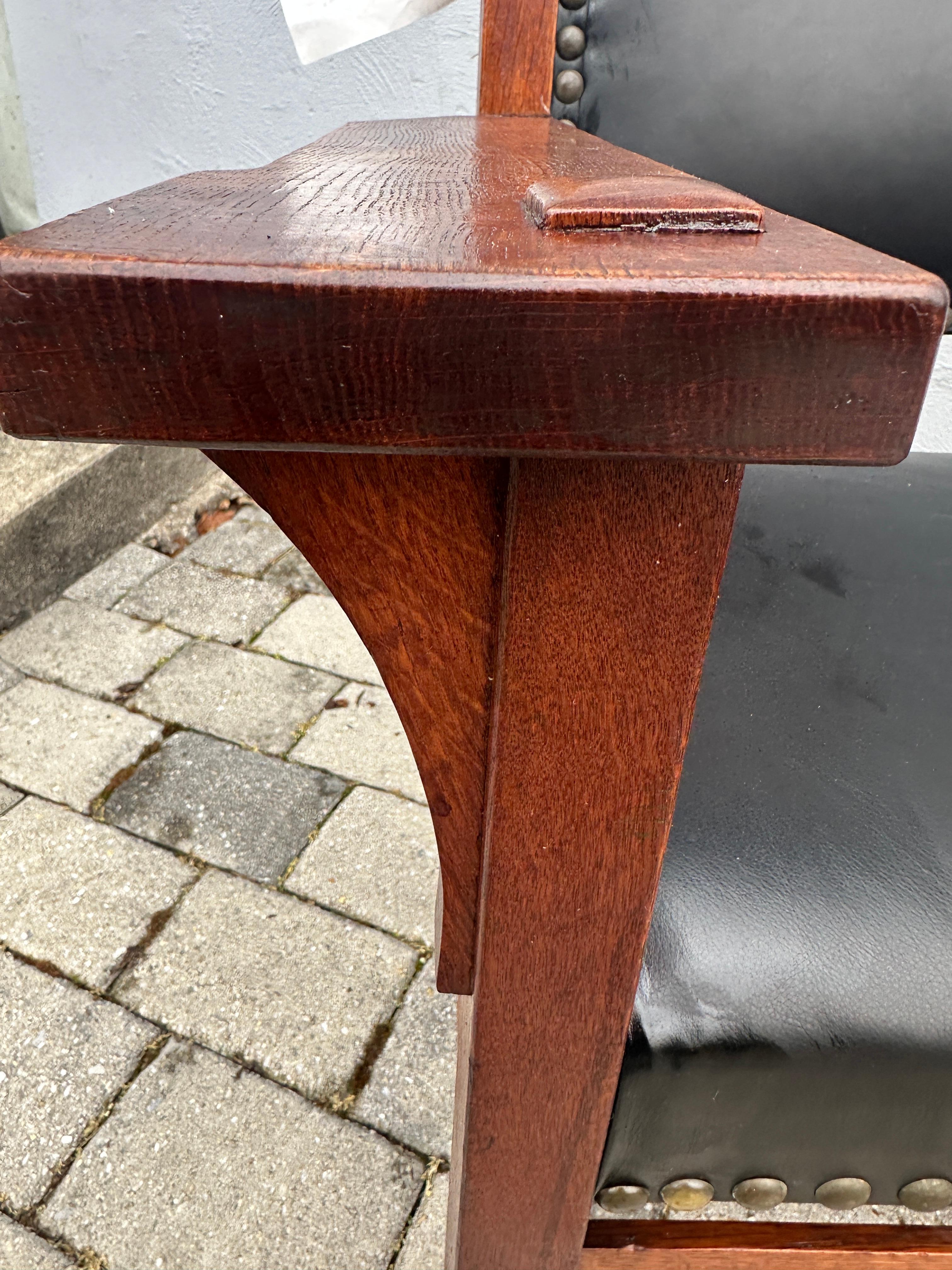Bellissima COPPIA di  Poltrone da salotto Gustav Stickley del 1901 - W7450 in vendita 12