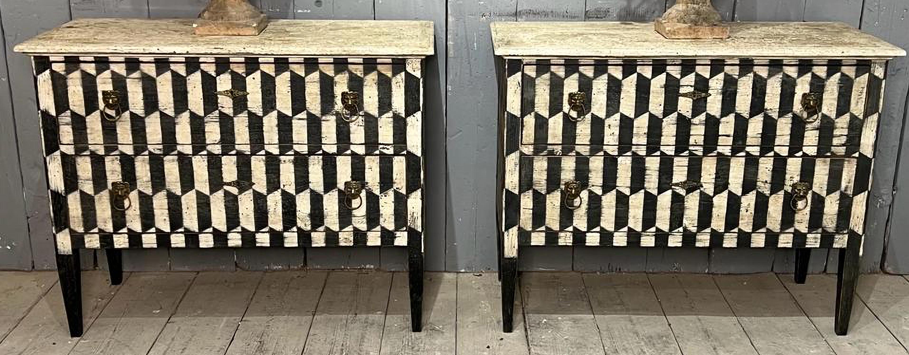 Beautiful Pair of Italian Chests of Drawers early 20th Century
Pine wood
perfectly preserved
Measurements with the upper floor:
109cm x 47cm x 2.5cm
Measurements without the upstairs:
105cm x 47cm x 90cm