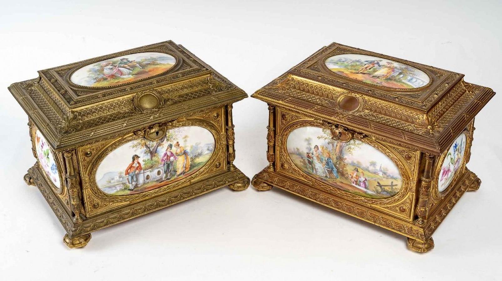 Enameled Beautiful Pair of Jewelry Boxes, Napoleon III Period