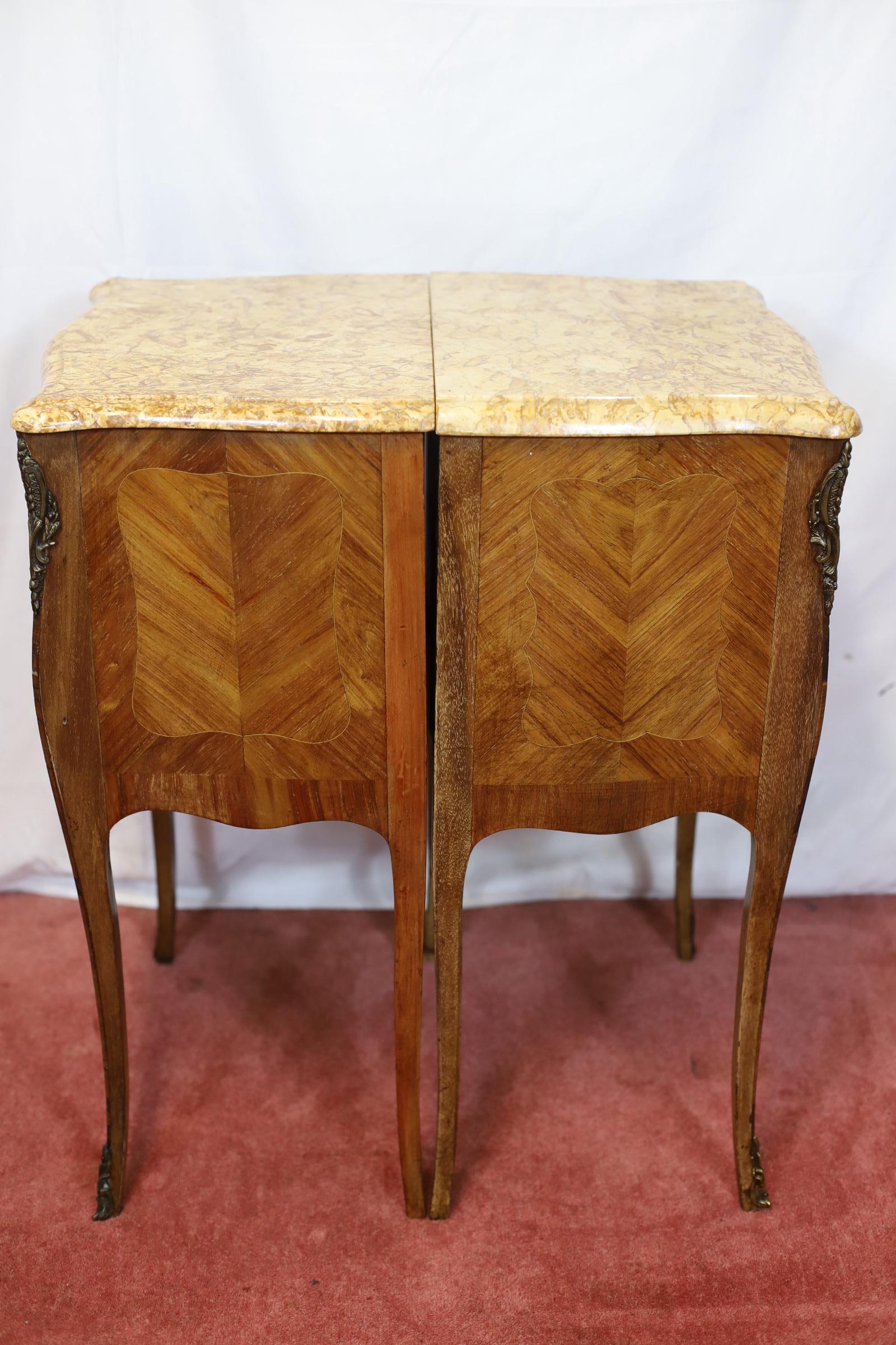 Beautiful Pair Of Louis XV Marble Topped Walnut Bedside Tables For Sale 3
