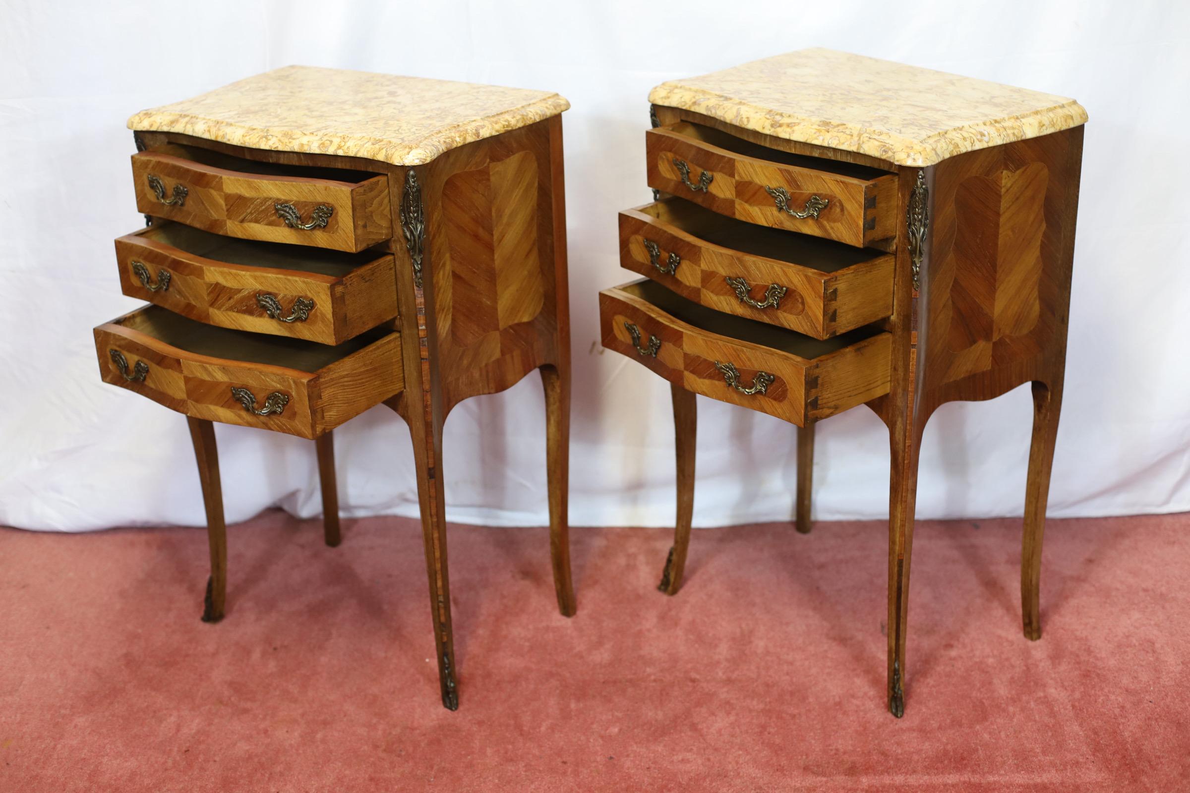 Brass Beautiful Pair Of Louis XV Marble Topped Walnut Bedside Tables For Sale