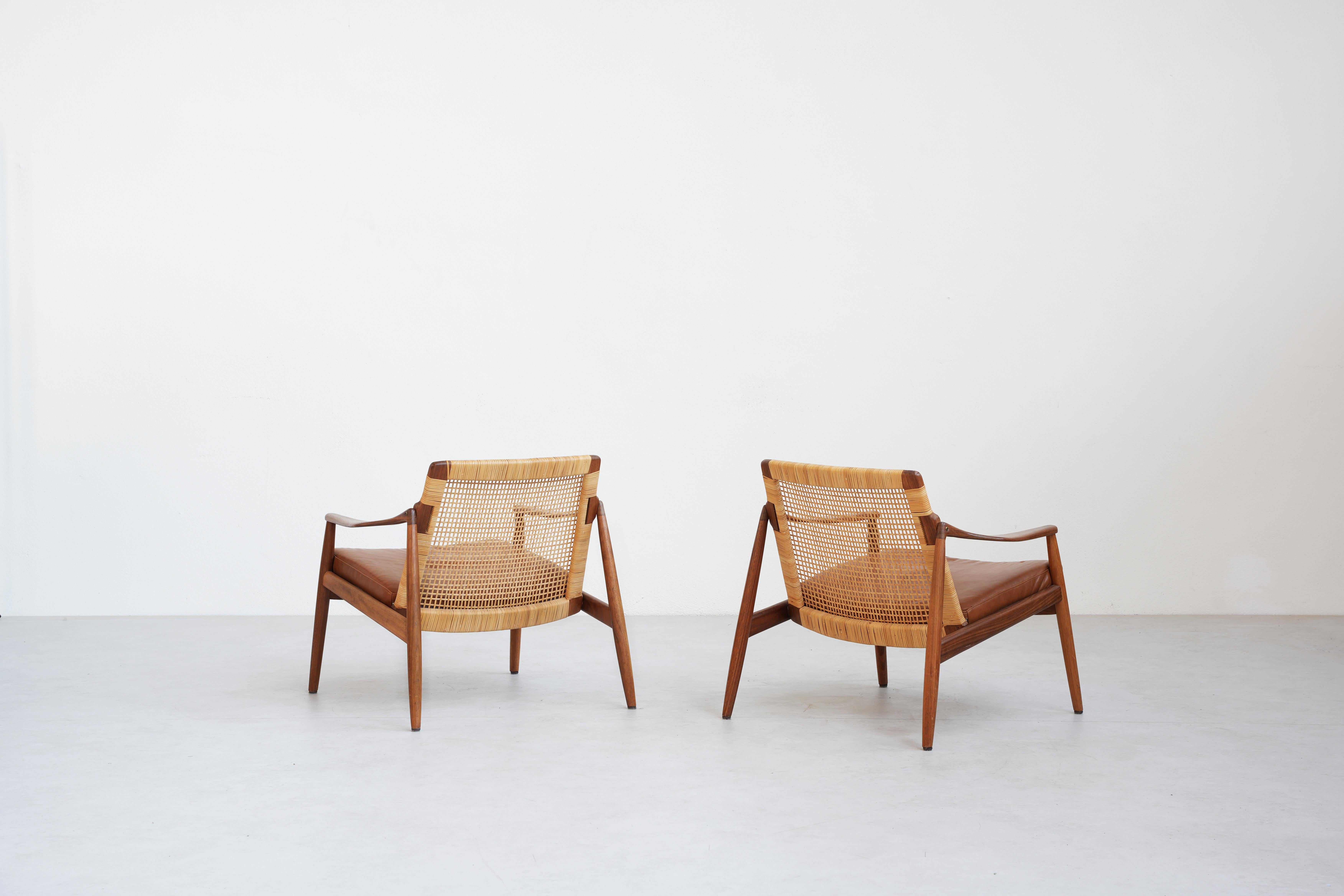 Beautiful Pair of Lounge Easy Chairs by Hartmut Lohmeyer for Wilkhahn 1950s siglo XX en venta