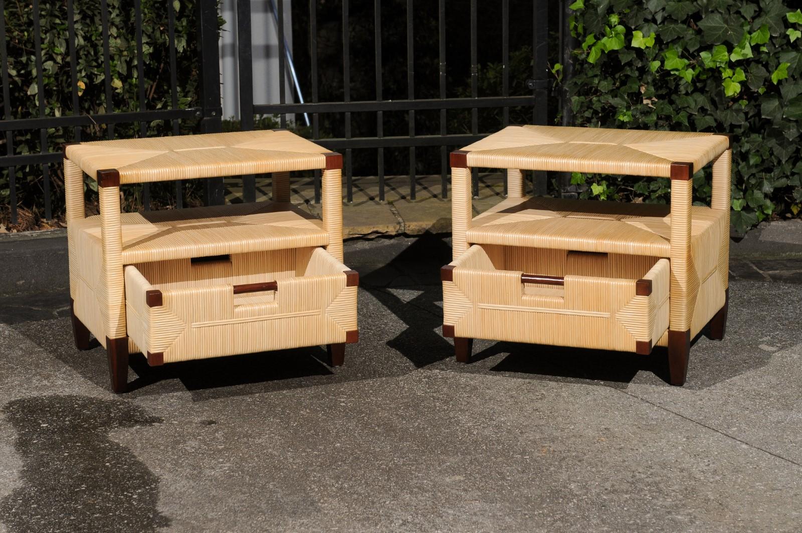 Magnifique paire de tables d'appoint en rotin et osier jonc de John Hutton pour Donghia en vente 7