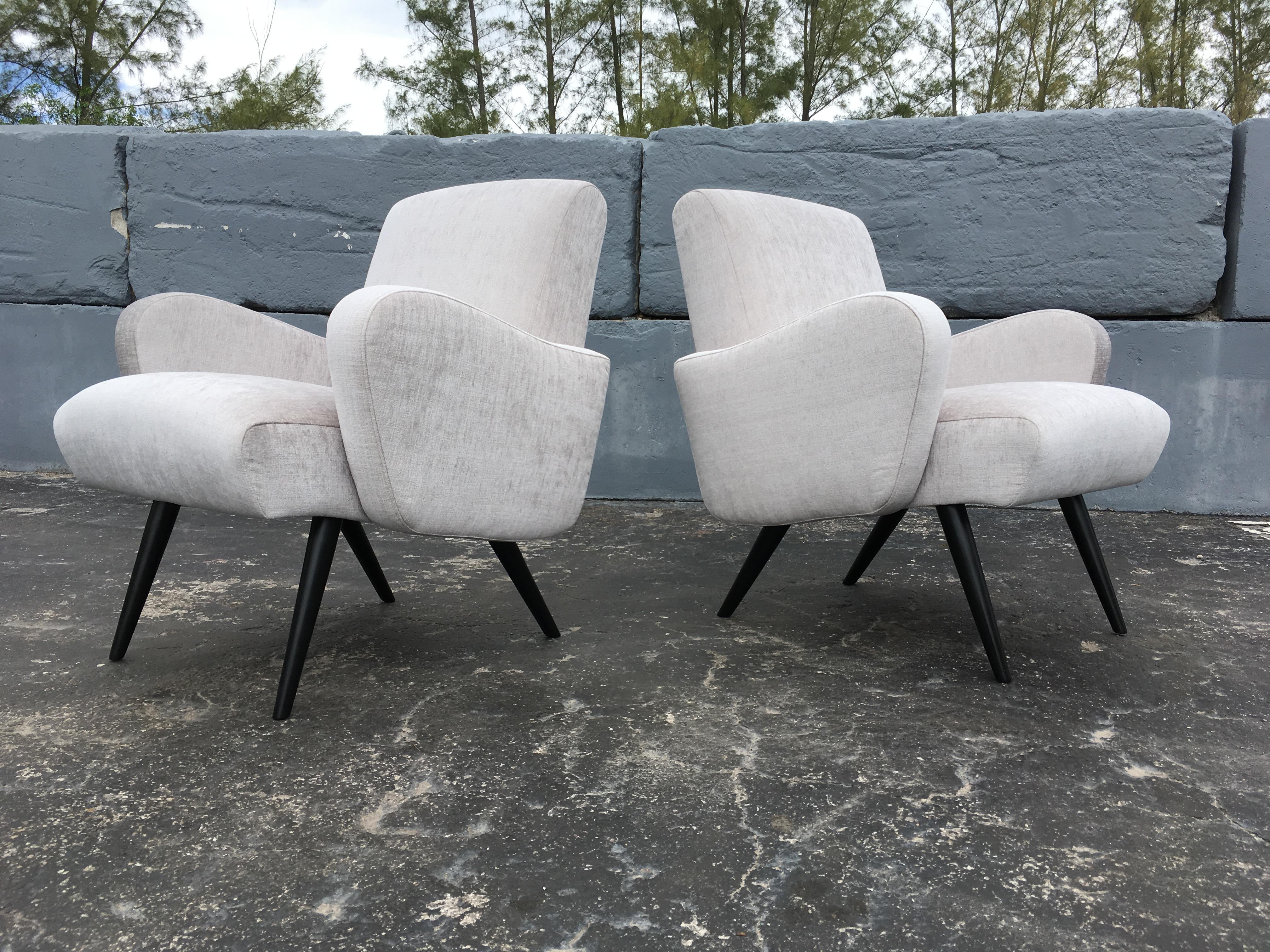 Beautiful Pair of Mid-Century Modern Lounge Chairs 6