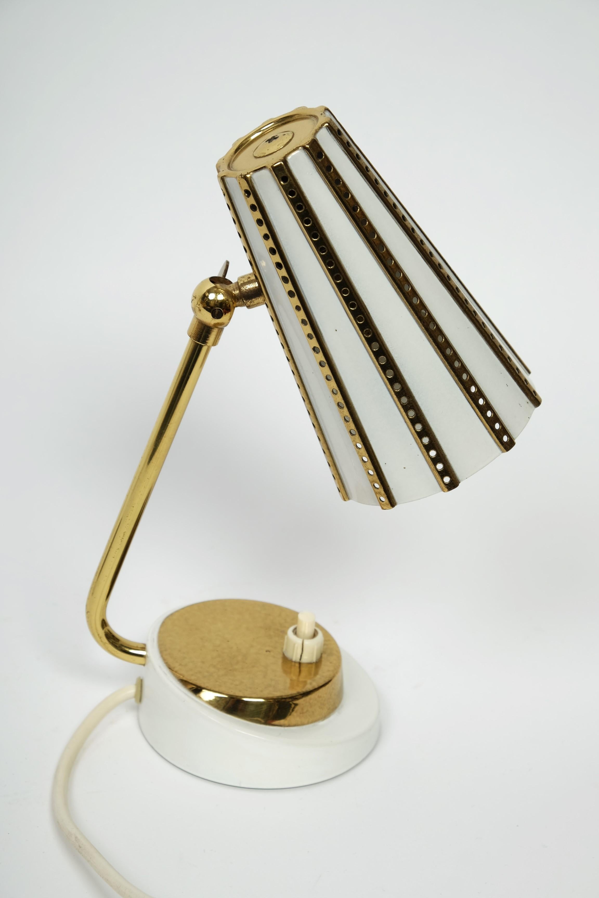 Beautiful Pair Of Midcentury Brass Bedside Table Lamps, Germany 1950s 8