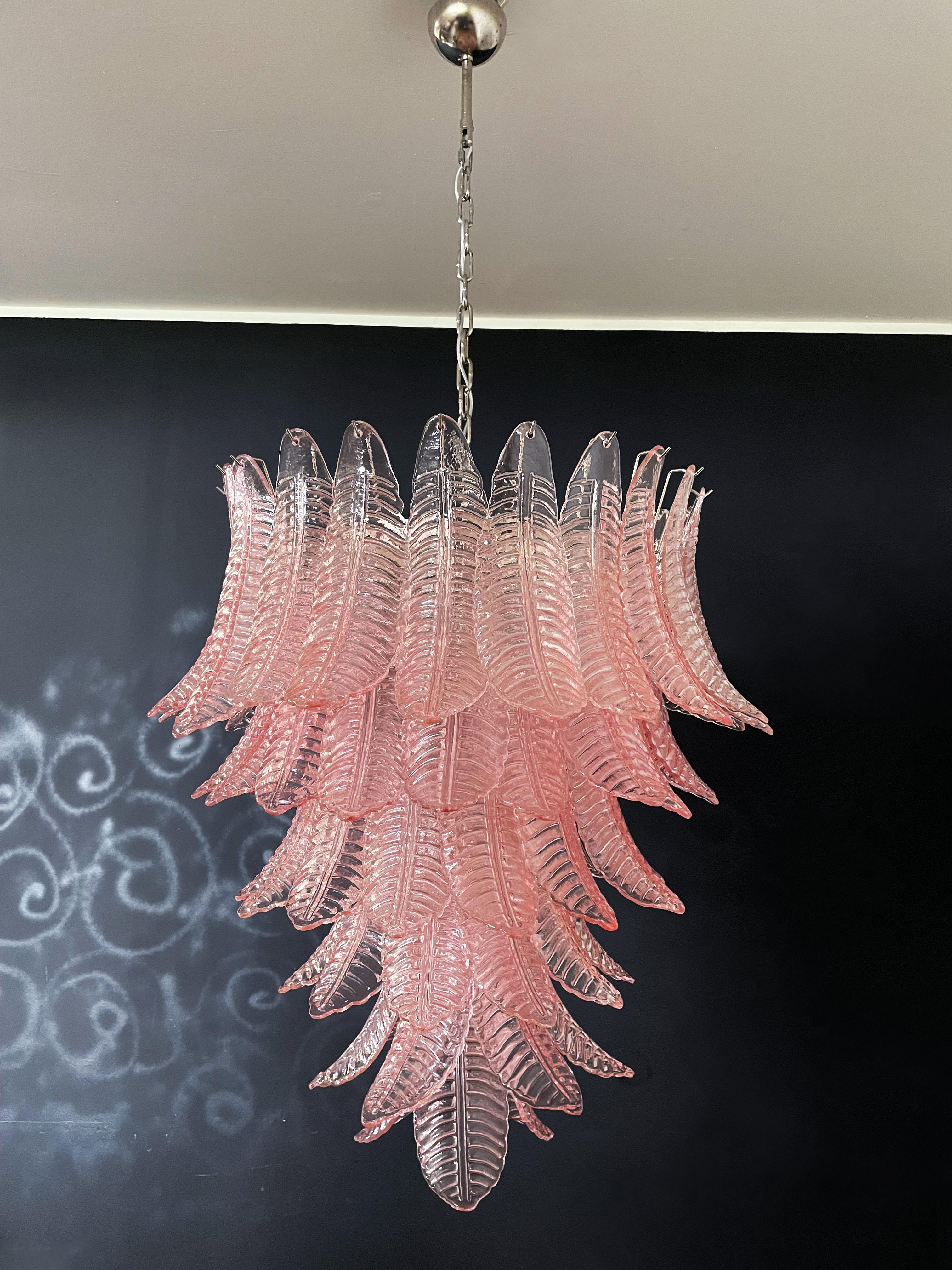 Beautiful Pair of Murano Leaves Chandeliers For Sale 8