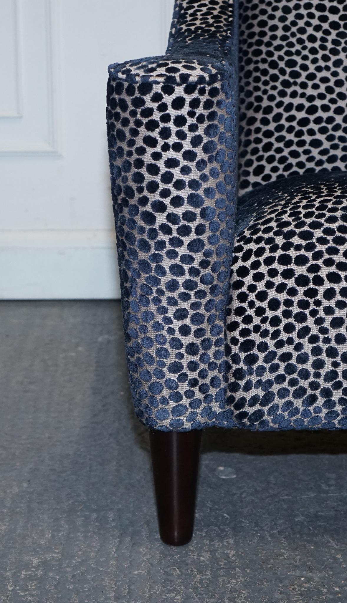Belle paire d'armoiries à bâtons en imprimé léopard bleu marine en vente 1