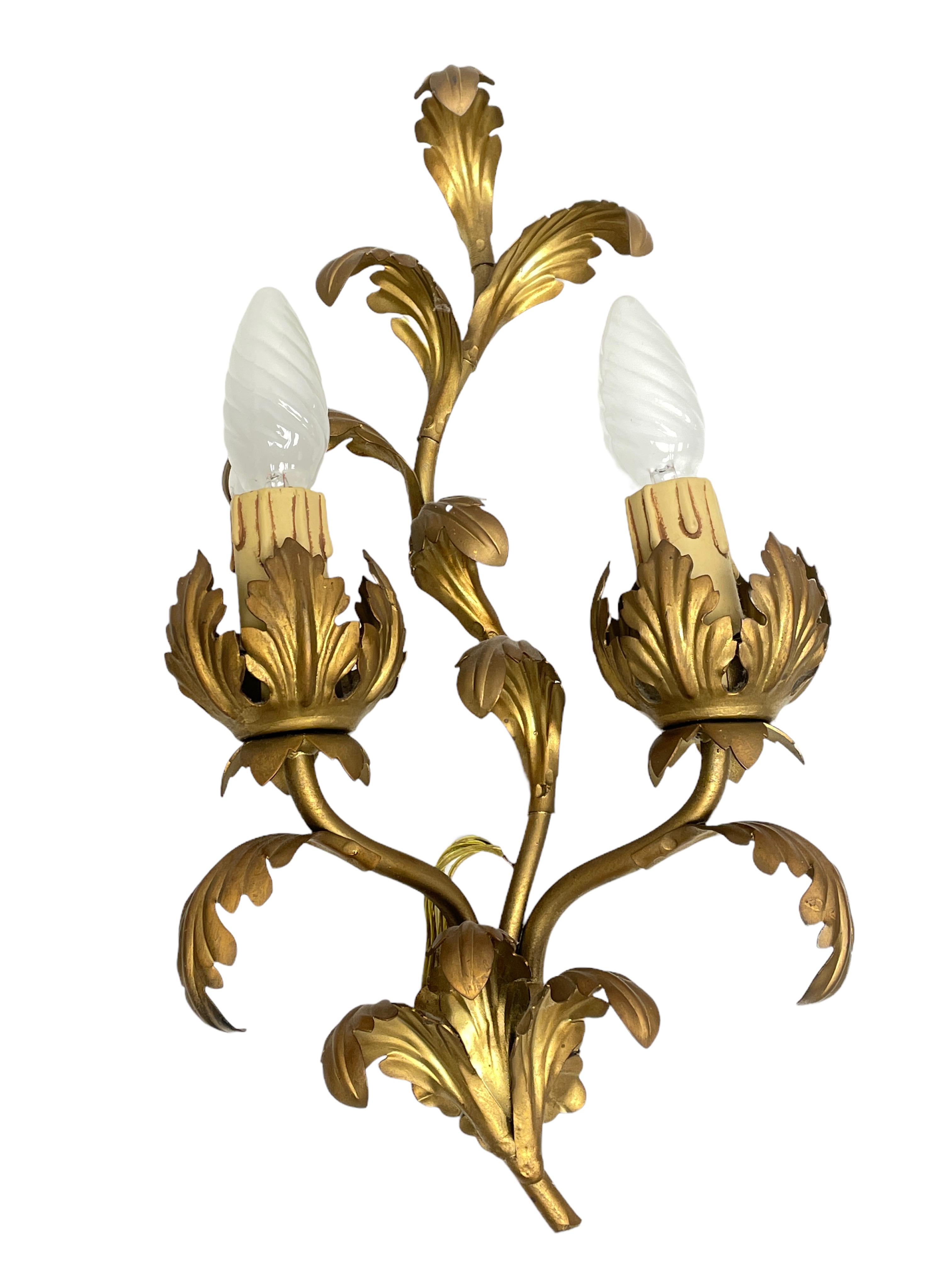 Italian Beautiful Pair of Two-Light Tole Sconces Gilded Metal, Italy, 1960s For Sale