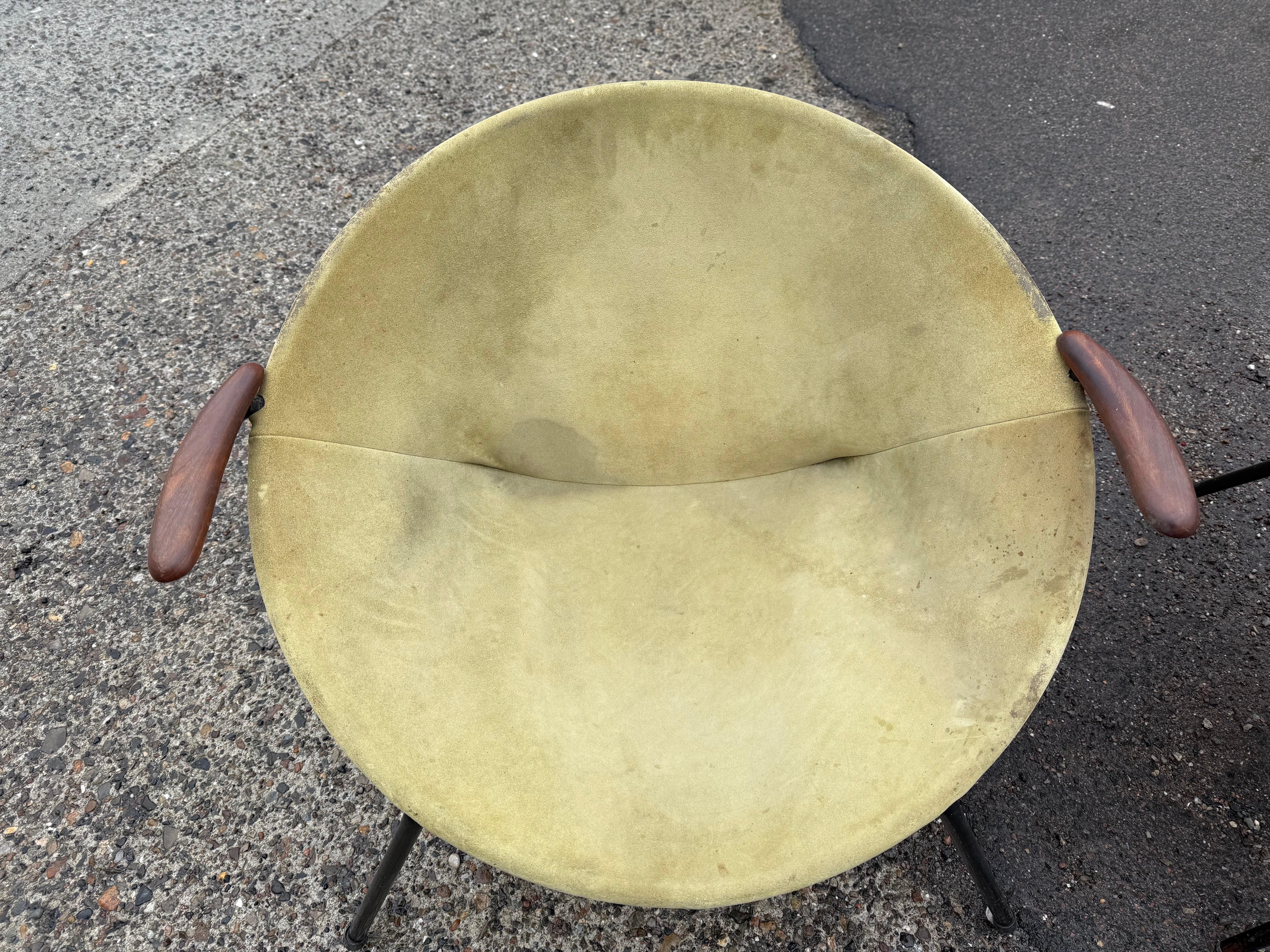 Magnifique paire de fauteuils ballon Vintage par Hans Olsen pour LEA Design, 1950s en vente 1
