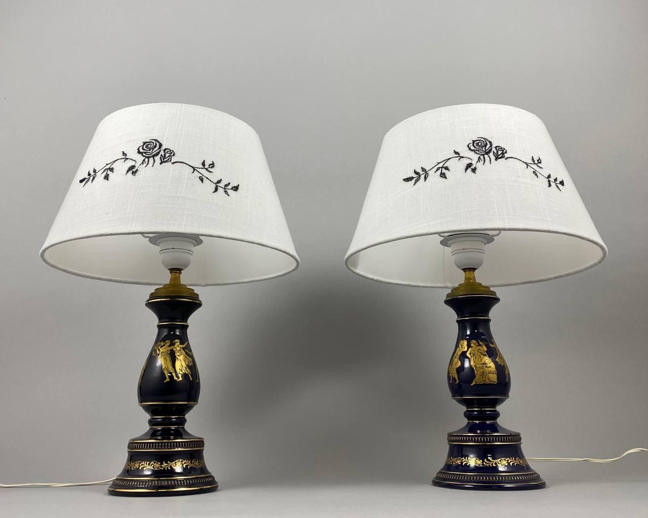 Late 20th Century Beautiful Pair of Vintage Cobalt Blue Porcelain Table Lamps, Set 2 For Sale