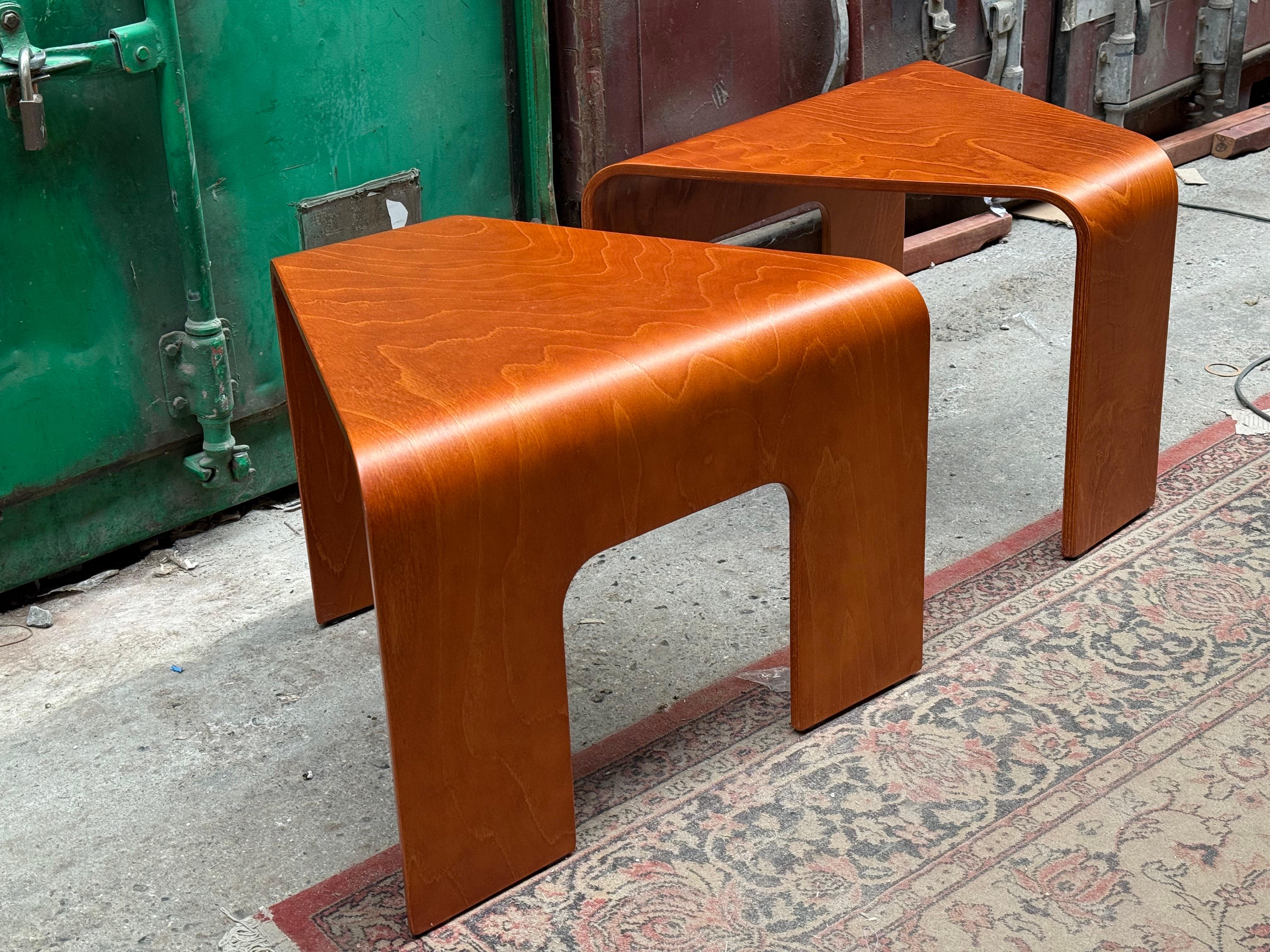 Bois cintré Magnifique paire de tables basses vintage Ekornes Stressless, Norvège 1970's