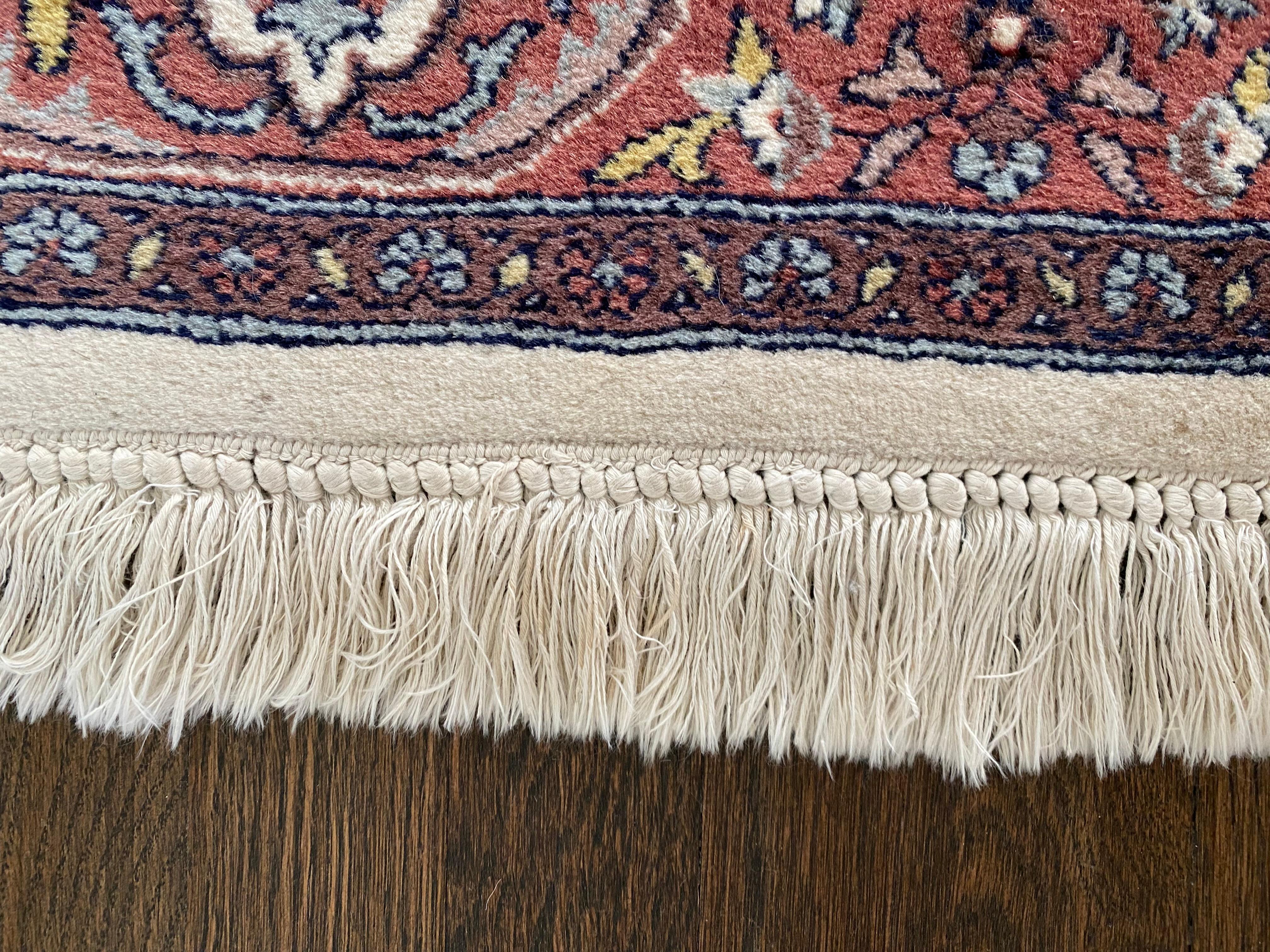Beautiful Pakistani Rug in Plum and Cream For Sale 7