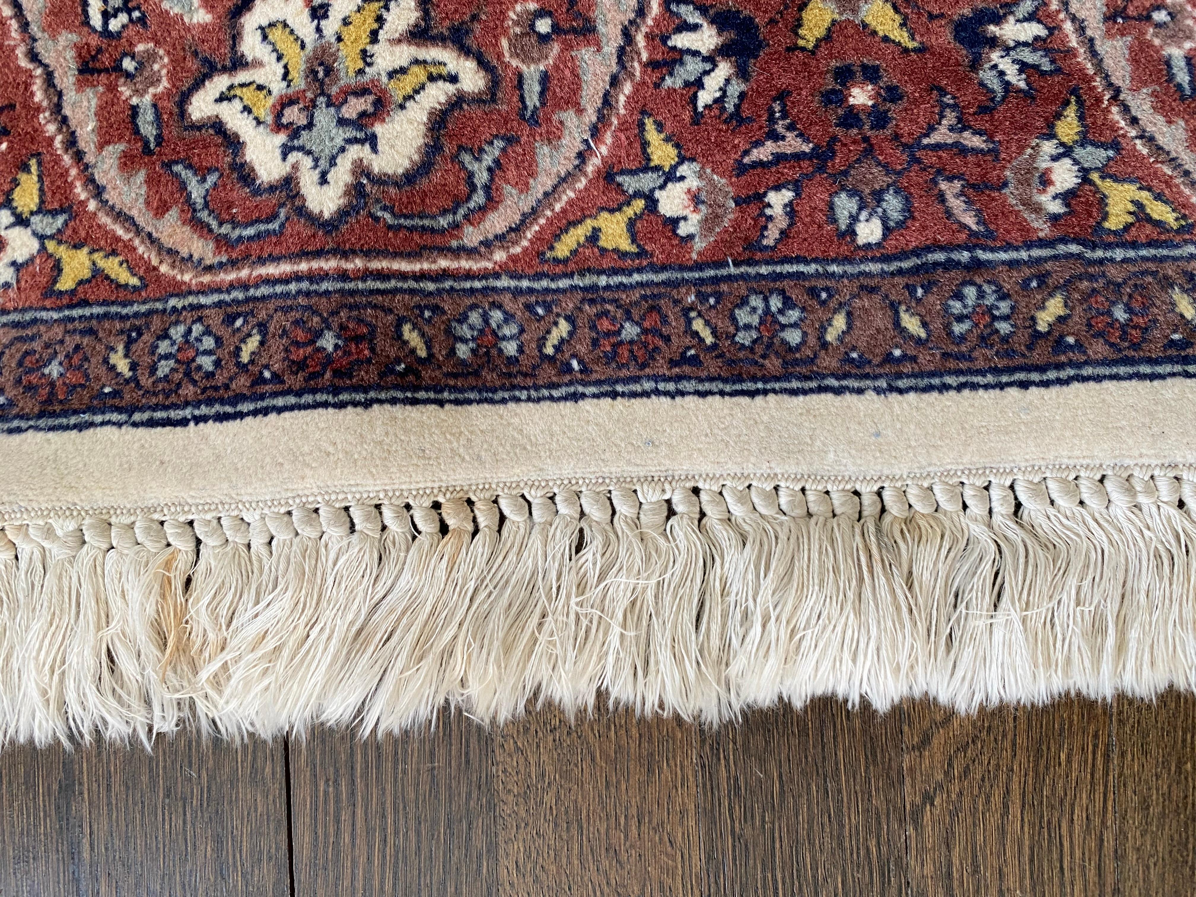 Beautiful Pakistani Rug in Plum and Cream For Sale 8