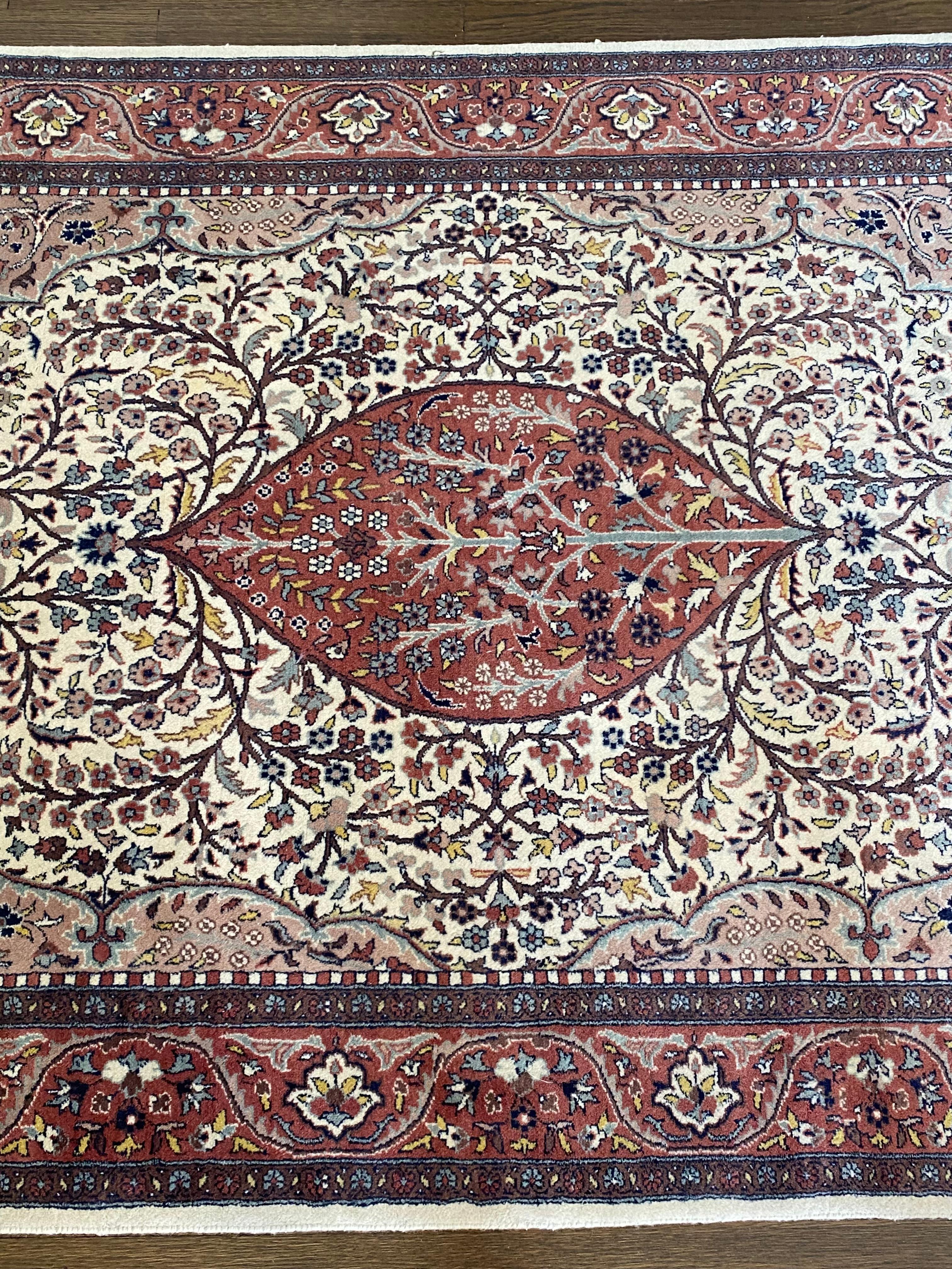 Beautiful Pakistani Rug in Plum and Cream For Sale 1