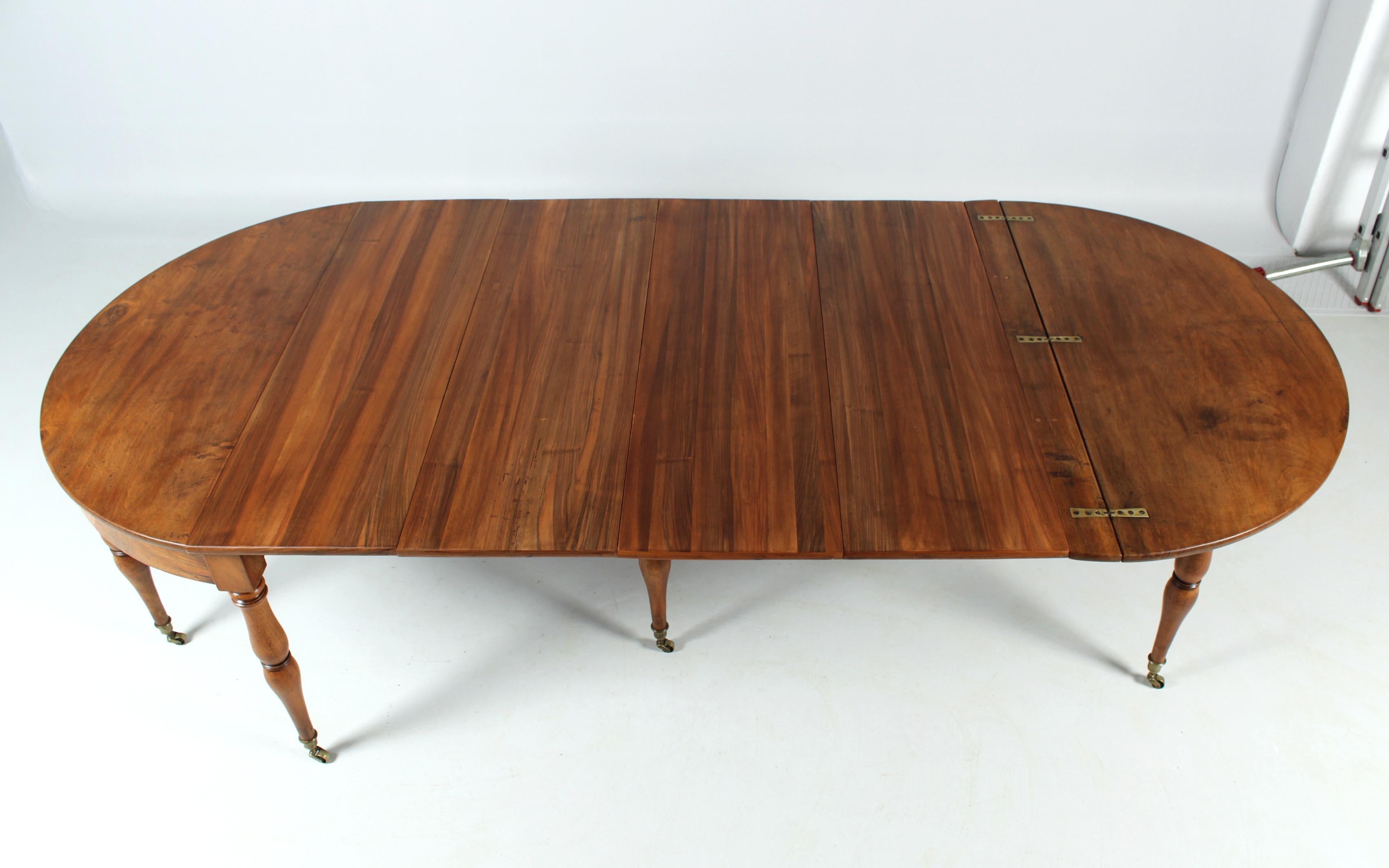 Beautiful Patina Demi-Lune Dining Table, Walnut, Round, Extendable, c. 1860 8