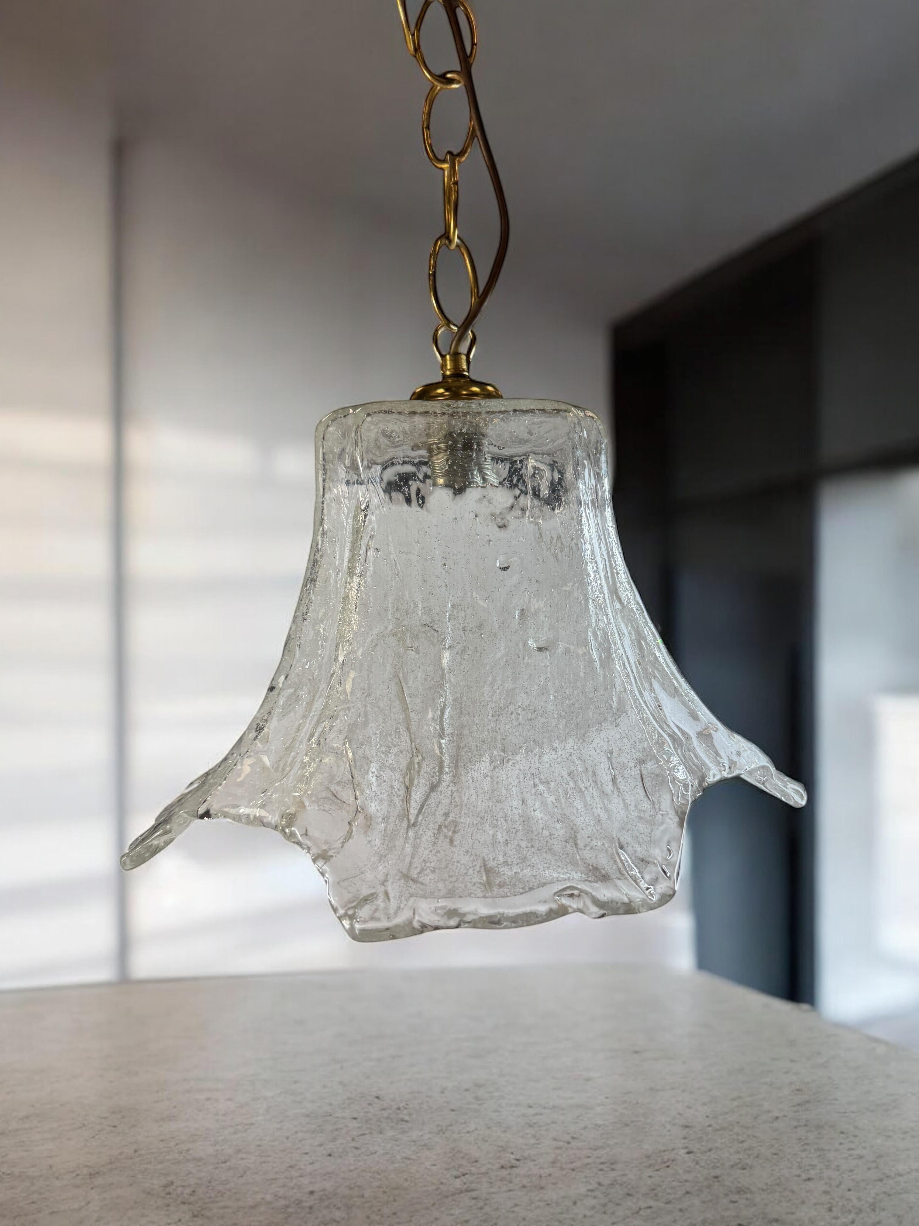 Bellissima lampada a sospensione nello stile di Carlo Nason per Mazzega, Italia in vendita 5