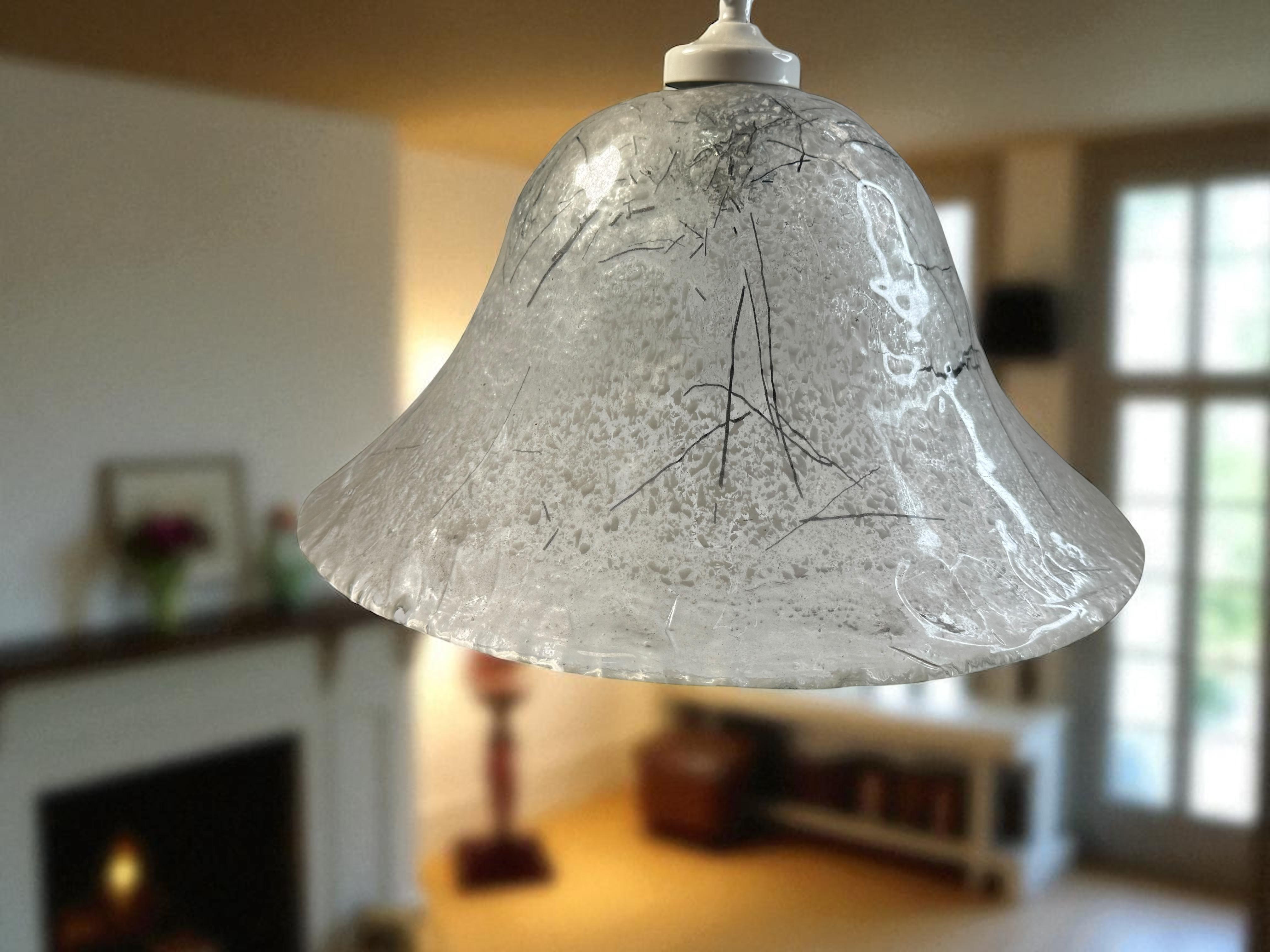 Bellissima lampada a sospensione nello stile di Carlo Nason per Mazzega, Italia in vendita 6
