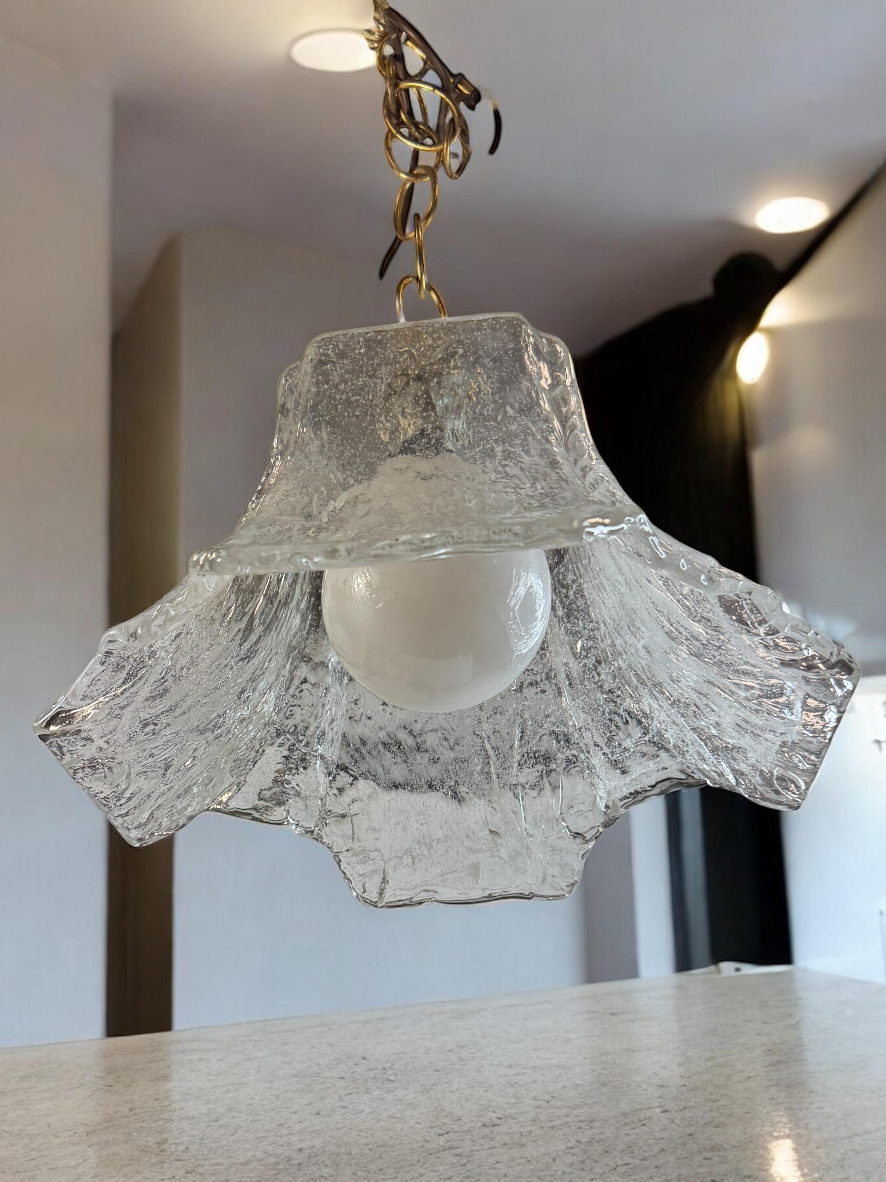 Bellissima lampada a sospensione nello stile di Carlo Nason per Mazzega, Italia in vendita 9