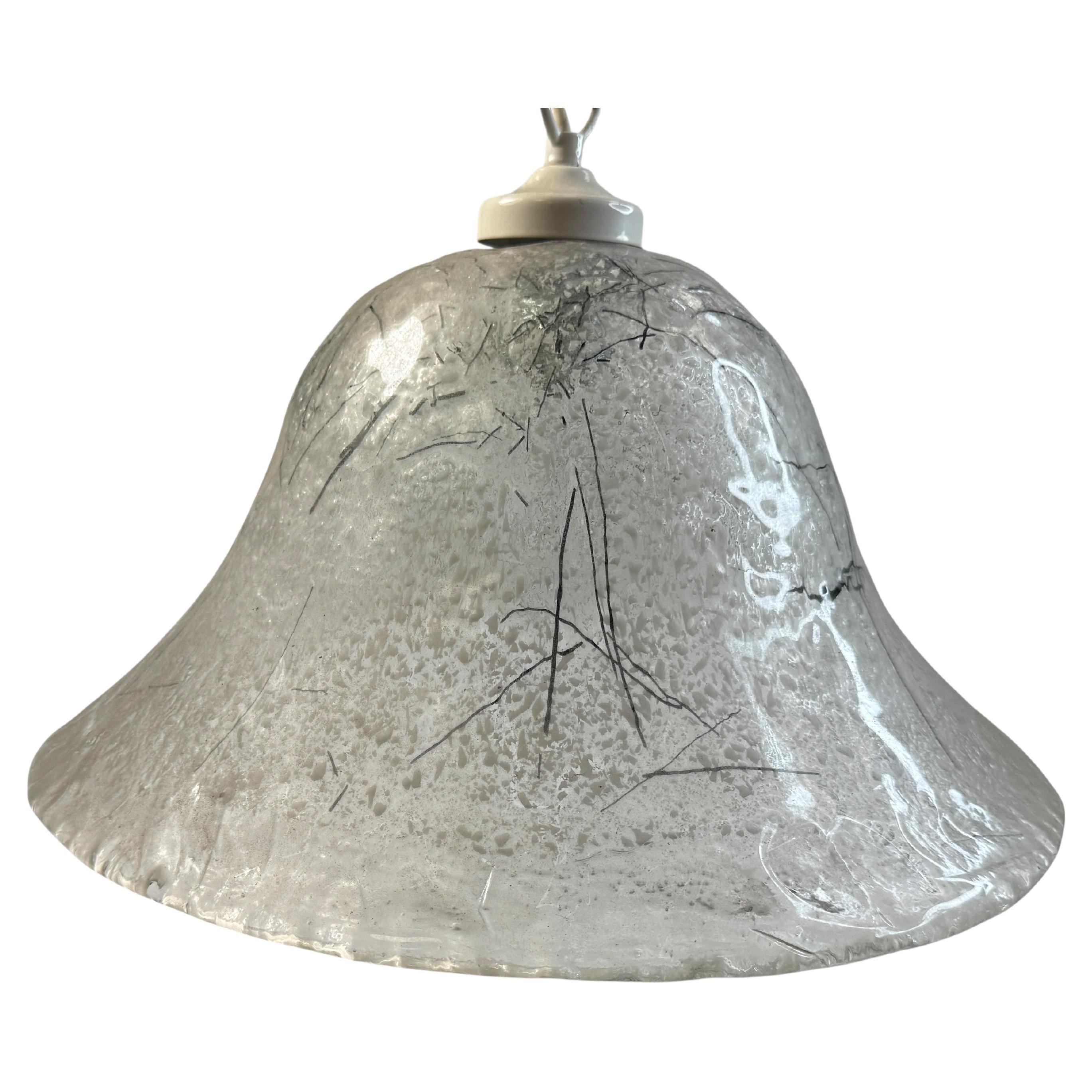 Bellissima lampada a sospensione nello stile di Carlo Nason per Mazzega, Italia in vendita